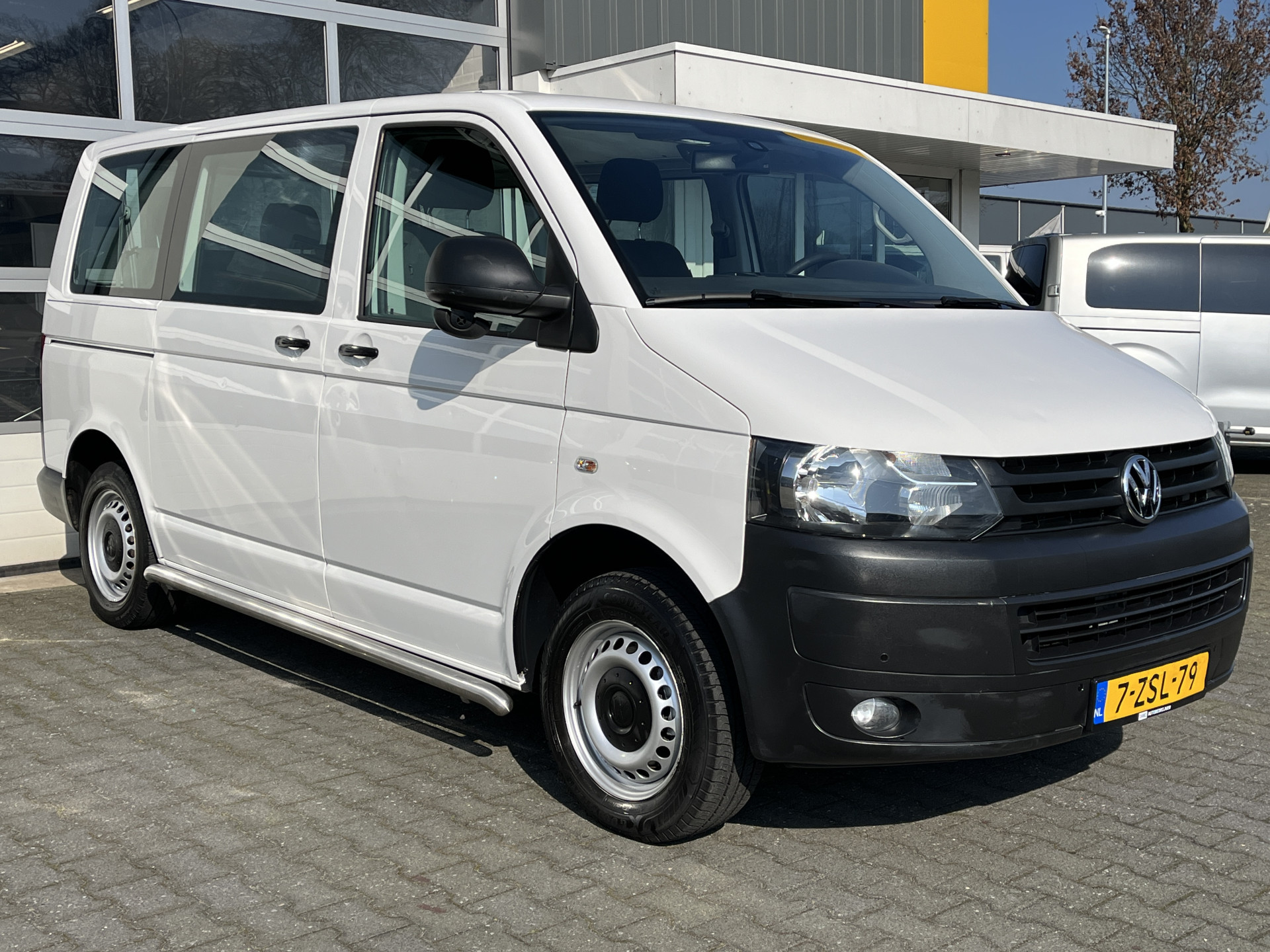 Volkswagen Kombi Kombi 2.0 TDI DSG Automaat L1H1 2015 - voorkant