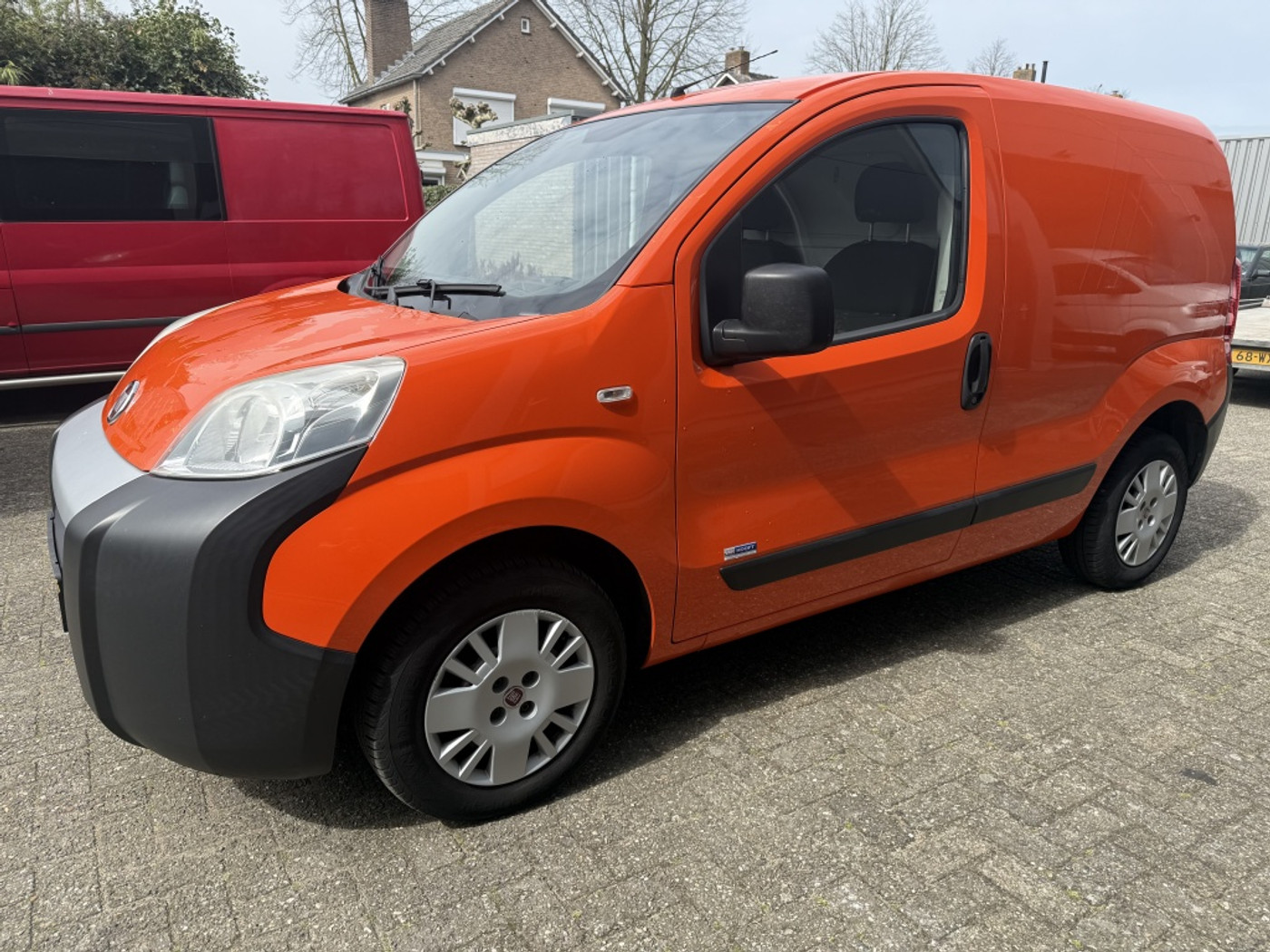 Fiat Fiat Fiorino 1.3 MJ 2016 AIRCO APK 1-27 Schuifdeur 2016 - voorkant