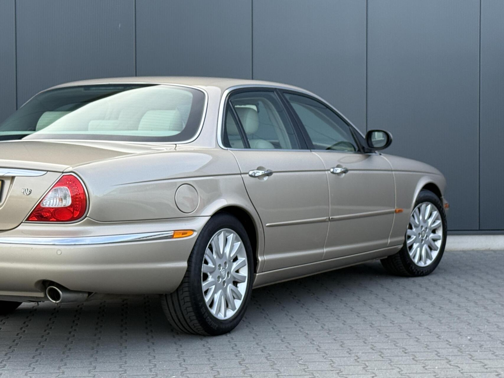 Foto van Jaguar XJ