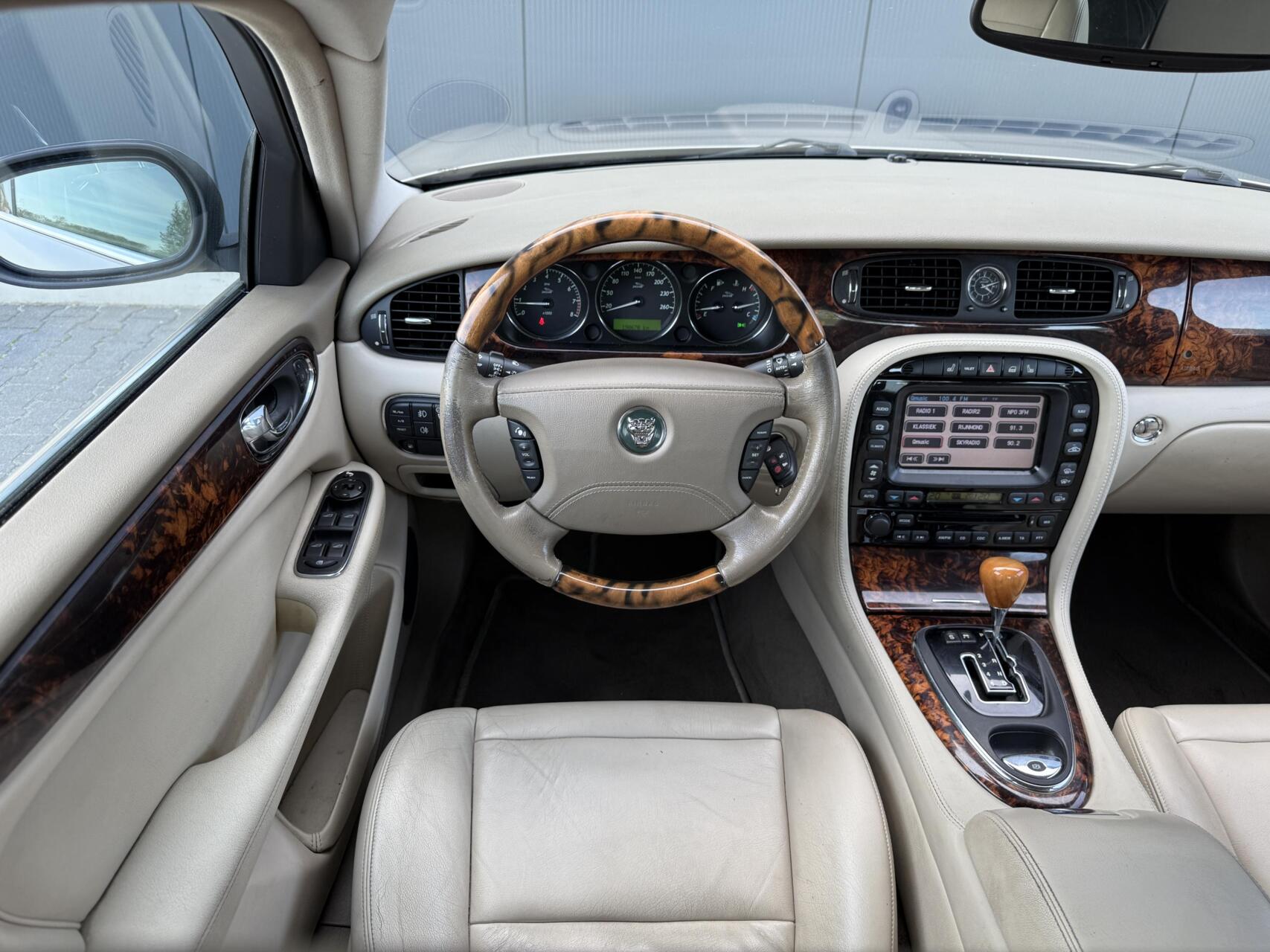 Foto van Jaguar XJ