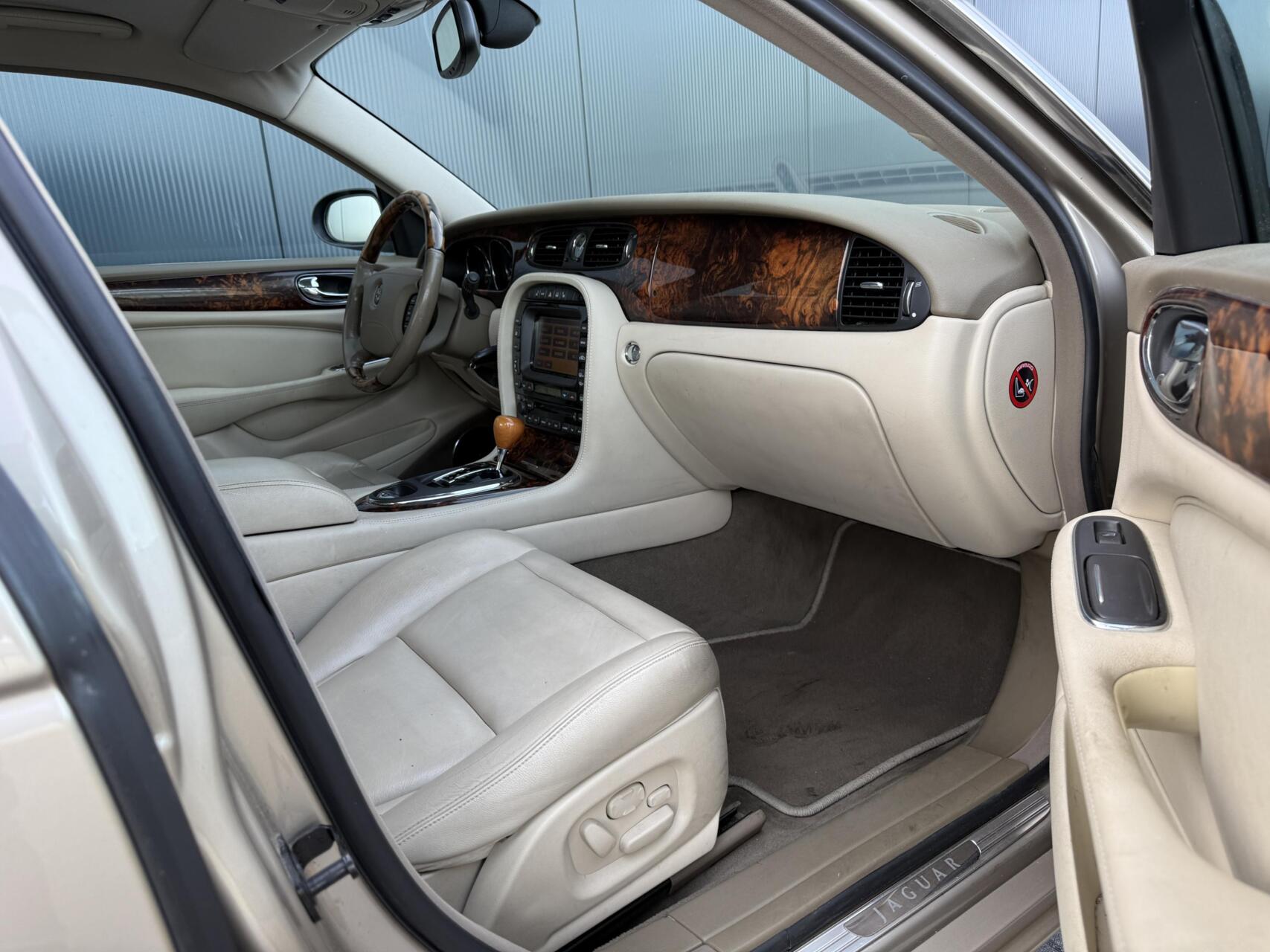 Foto van Jaguar XJ