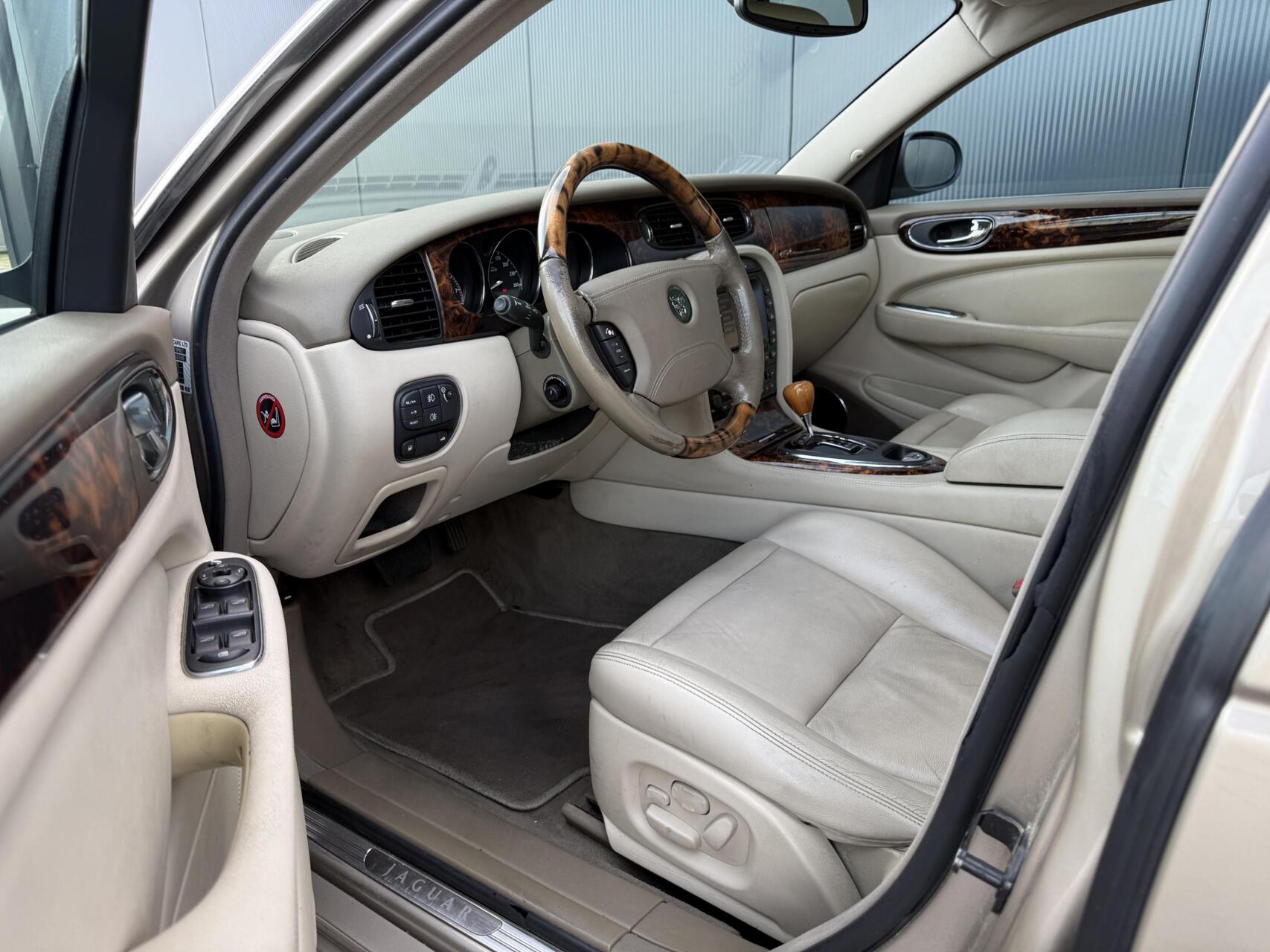 Foto van Jaguar XJ