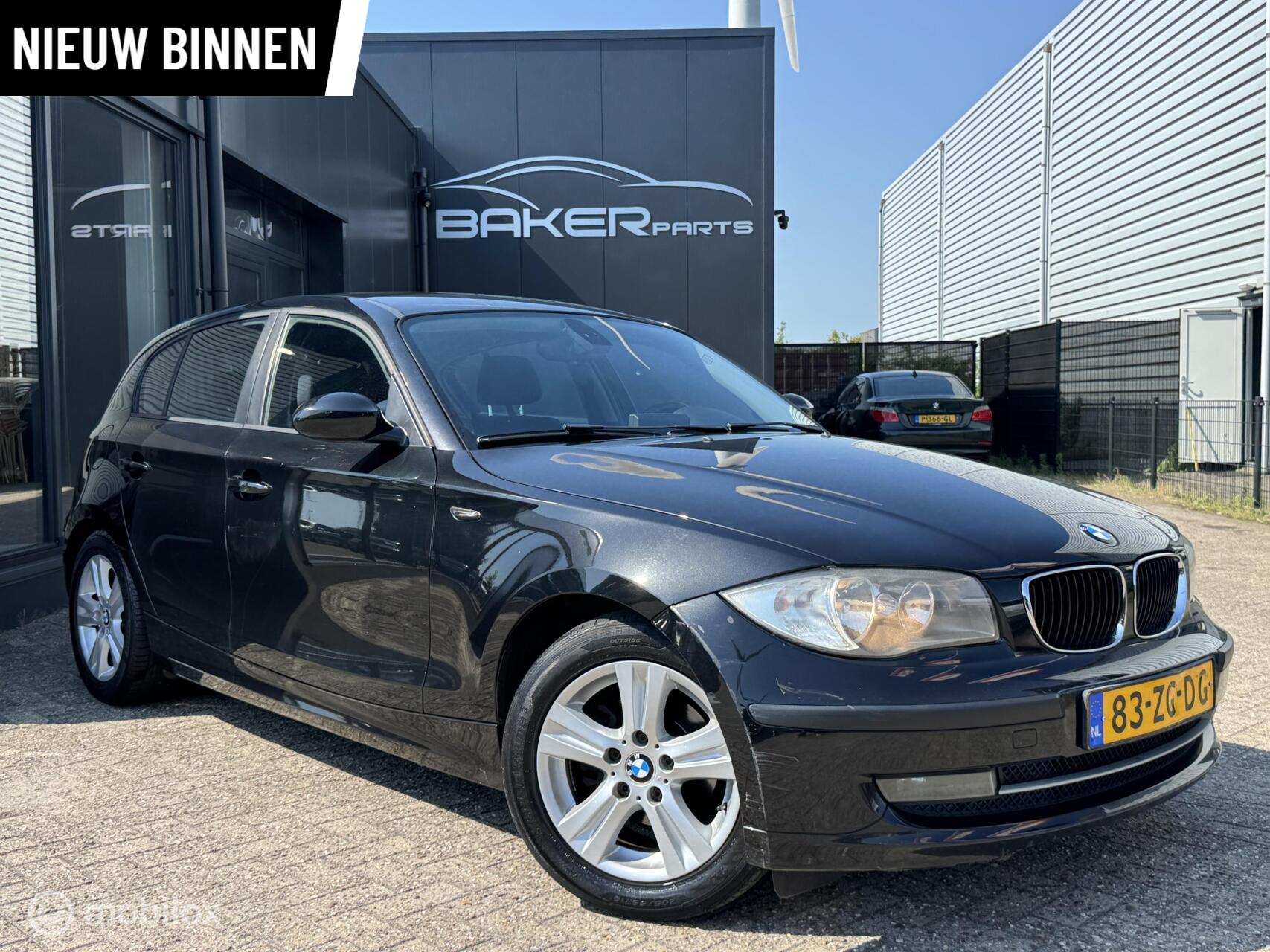 BMW 1er Reihe 116i Business Line 2008 - voorkant