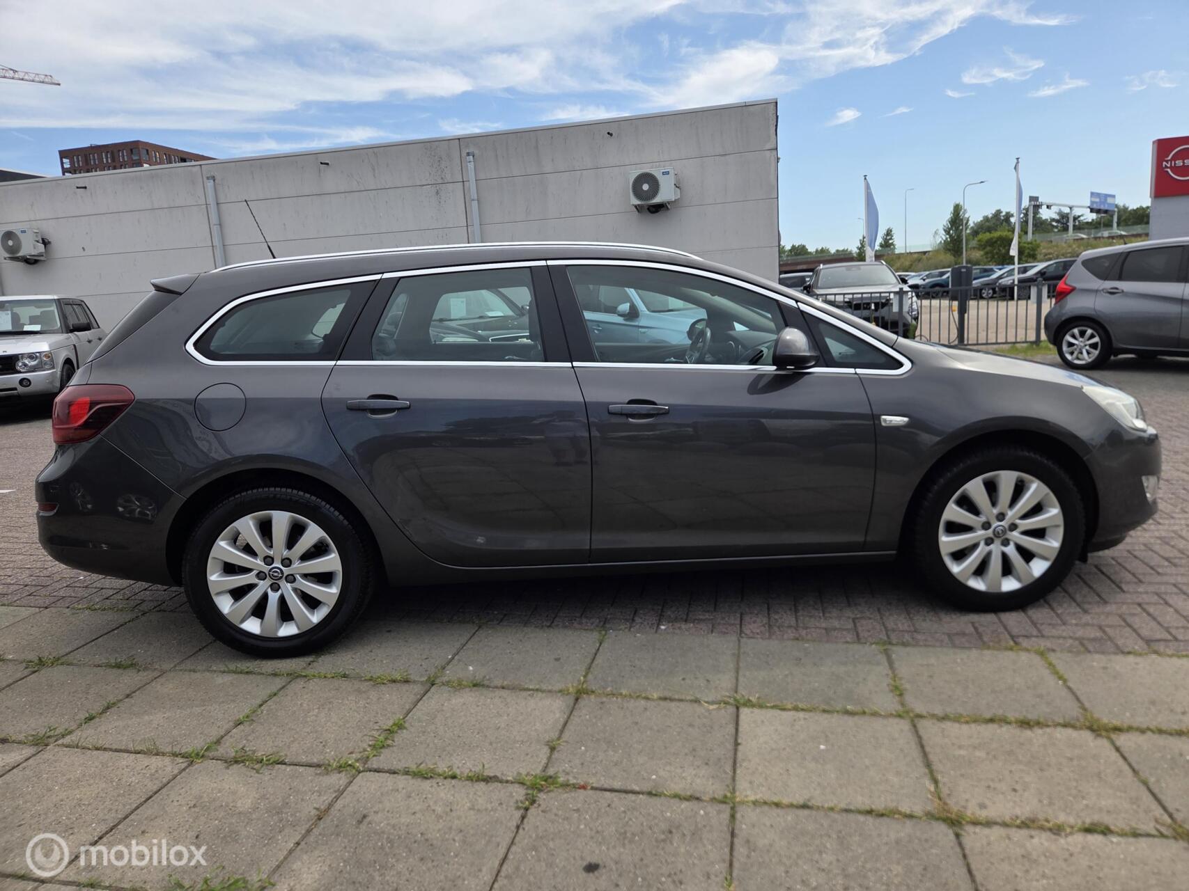 Foto van Opel Astra Sports Tourer