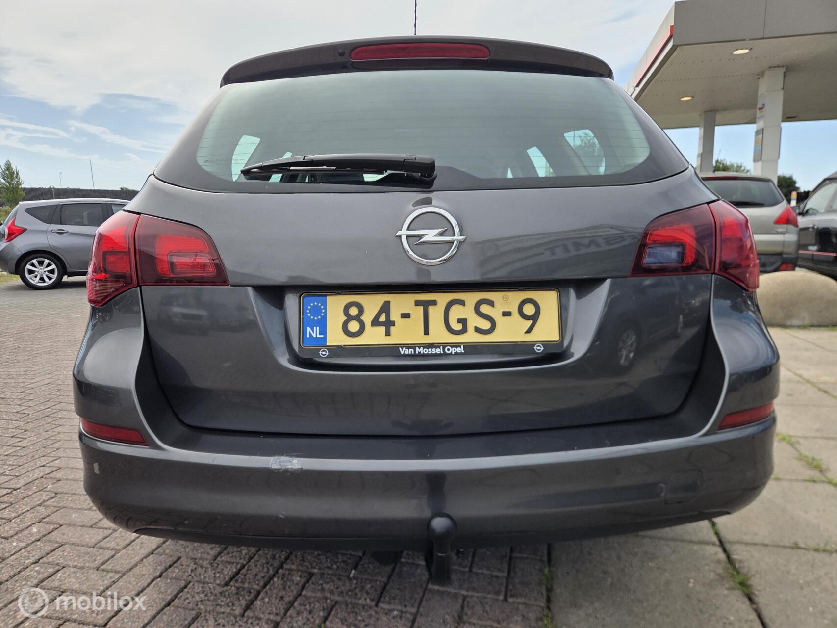 Foto van Opel Astra Sports Tourer