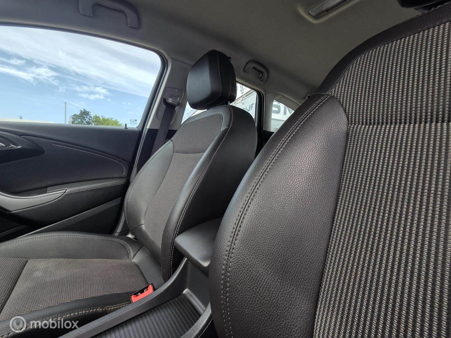 Foto van Opel Astra Sports Tourer