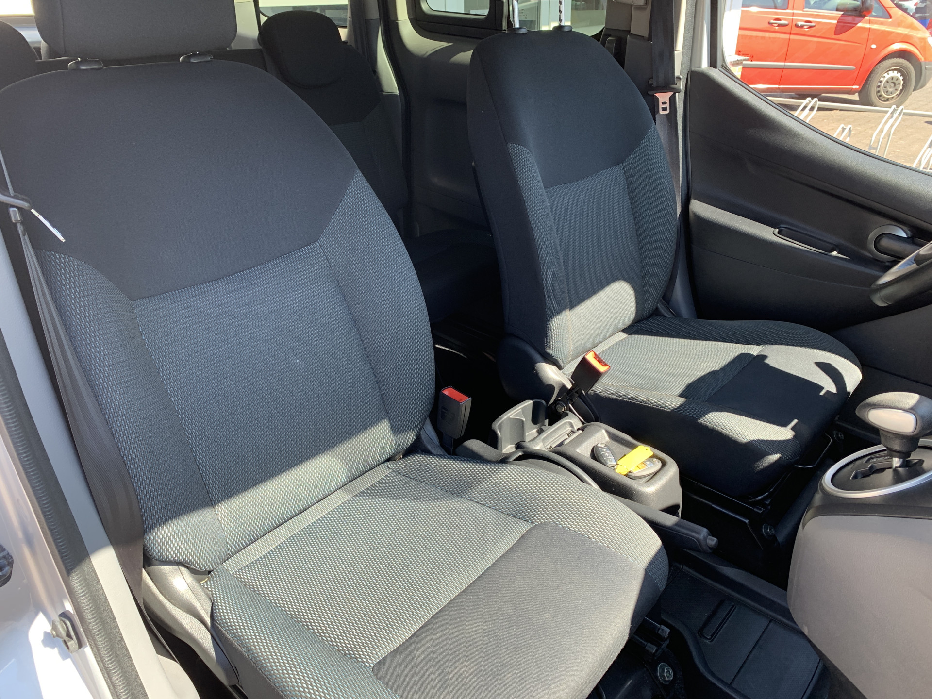 Foto van Nissan Nissan E-nv200