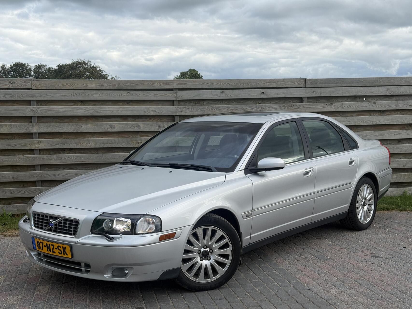 Volvo S80 2.9 Geartronic UNIEK! Cruise Stoelverw. VOL 2004 - voorkant