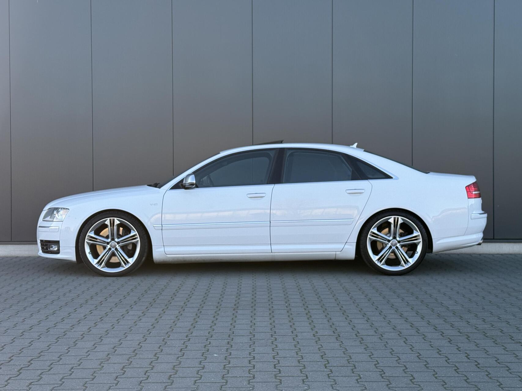 Foto van Audi Audi S8