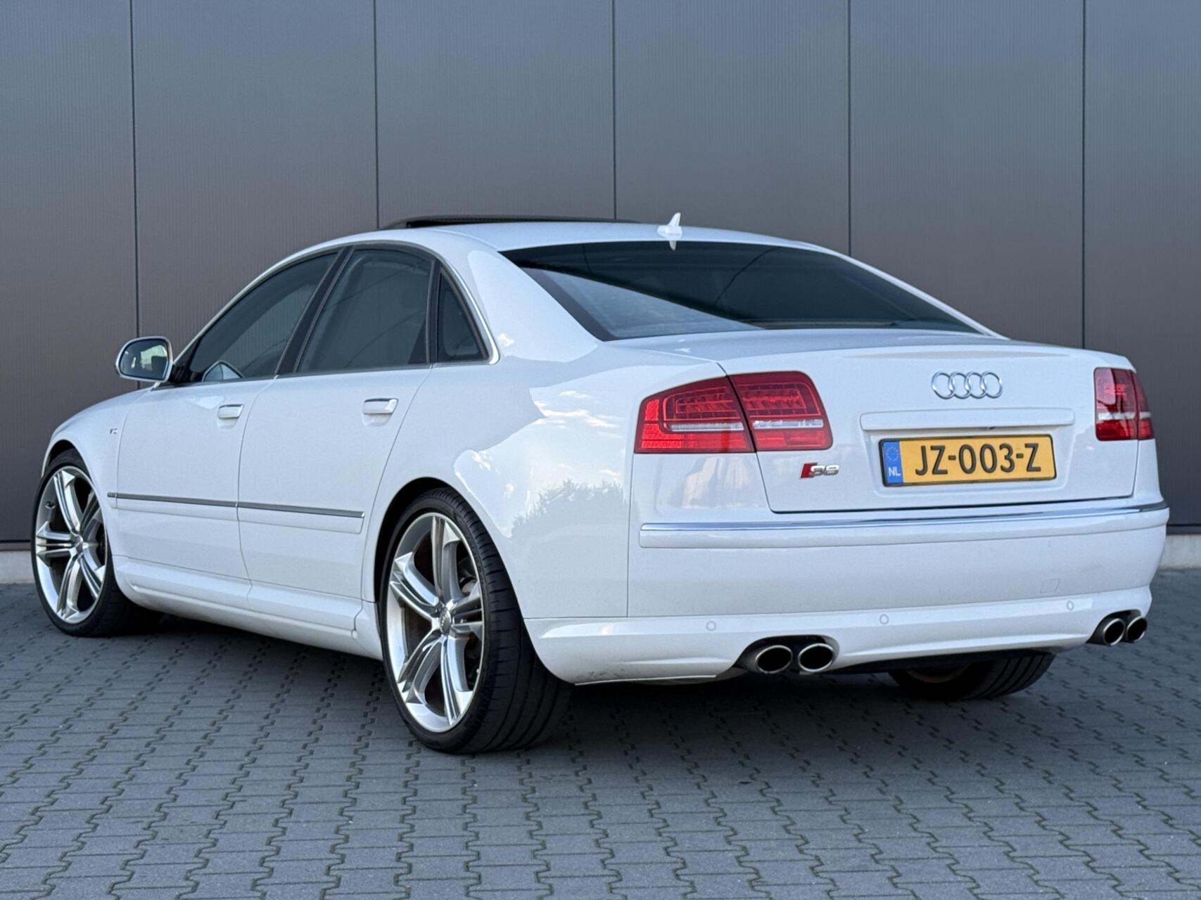 Foto van Audi Audi S8