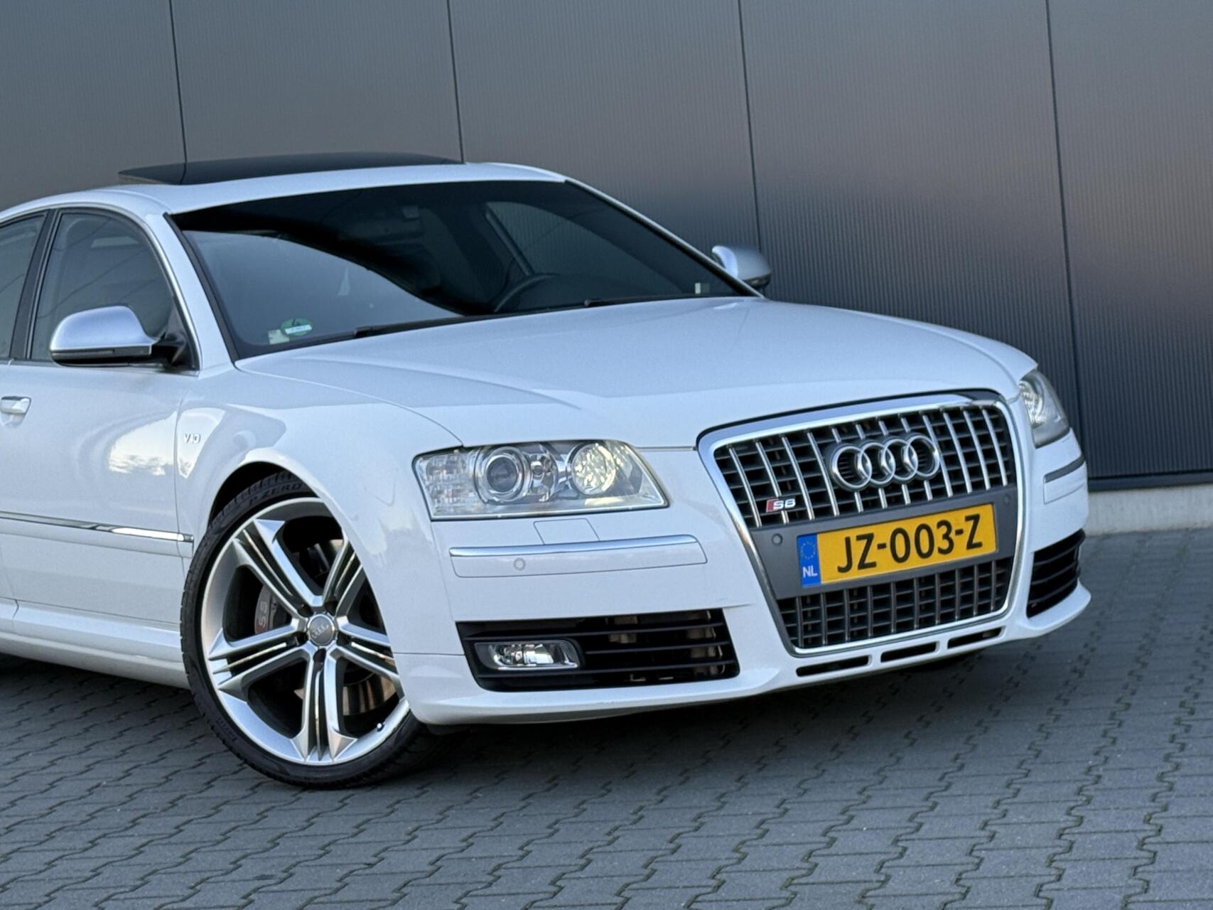 Foto van Audi Audi S8