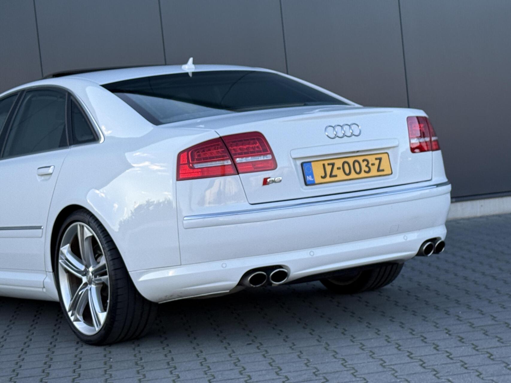 Foto van Audi Audi S8