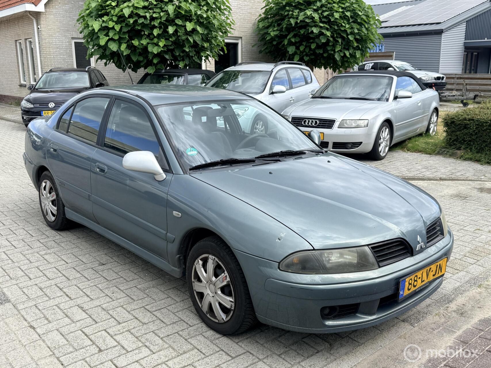 Mitsubishi Carisma 1.6 Shogun SE 2003 - voorkant