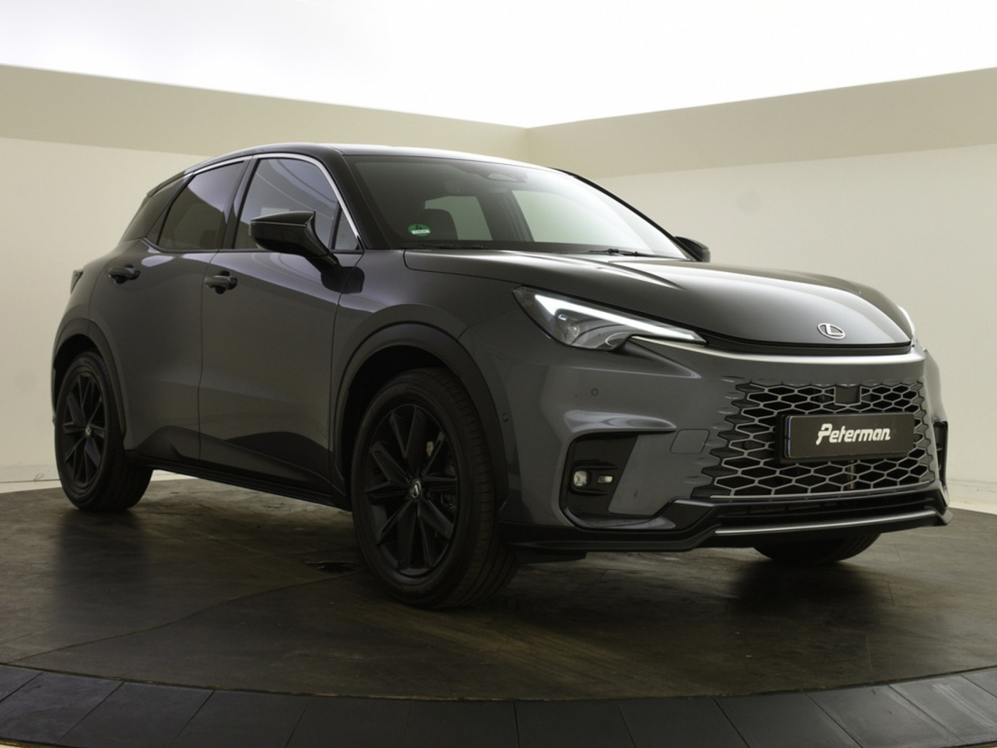 Foto van Lexus Lexus LBX