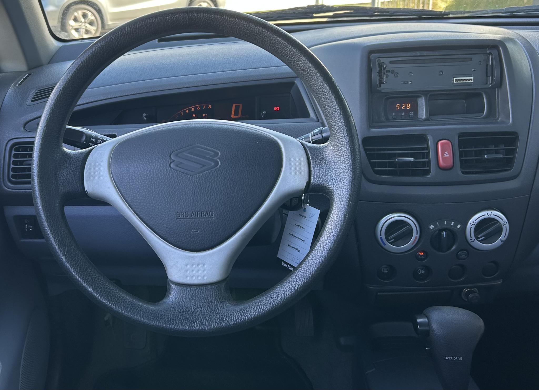 Foto van Suzuki Liana