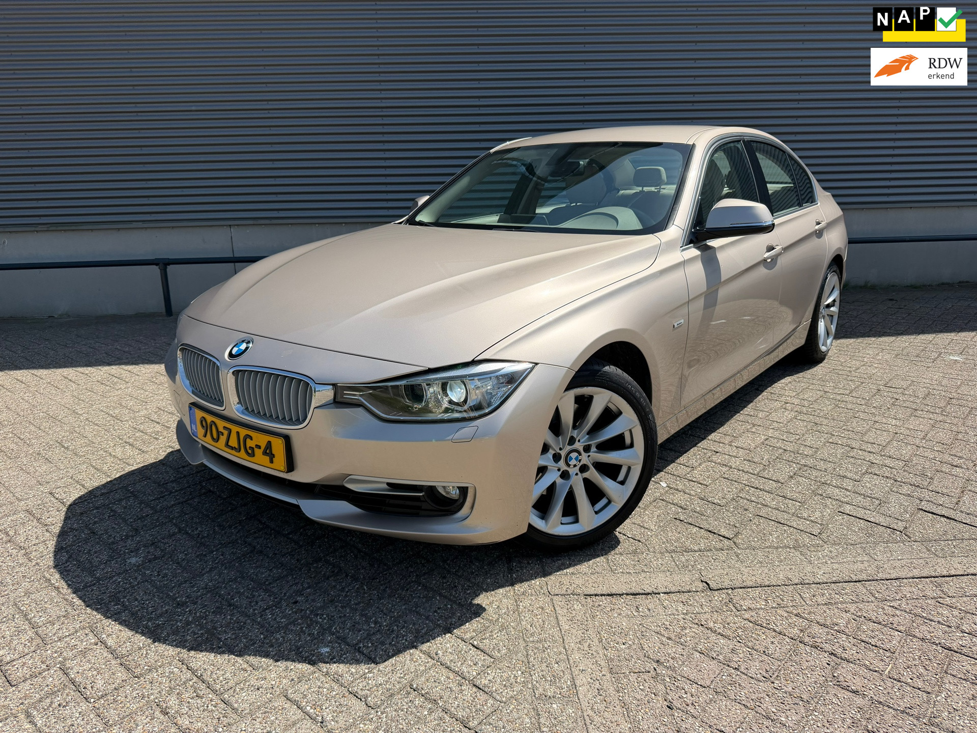 BMW 3er Reihe 328i Upgrade Edition 2012 - voorkant