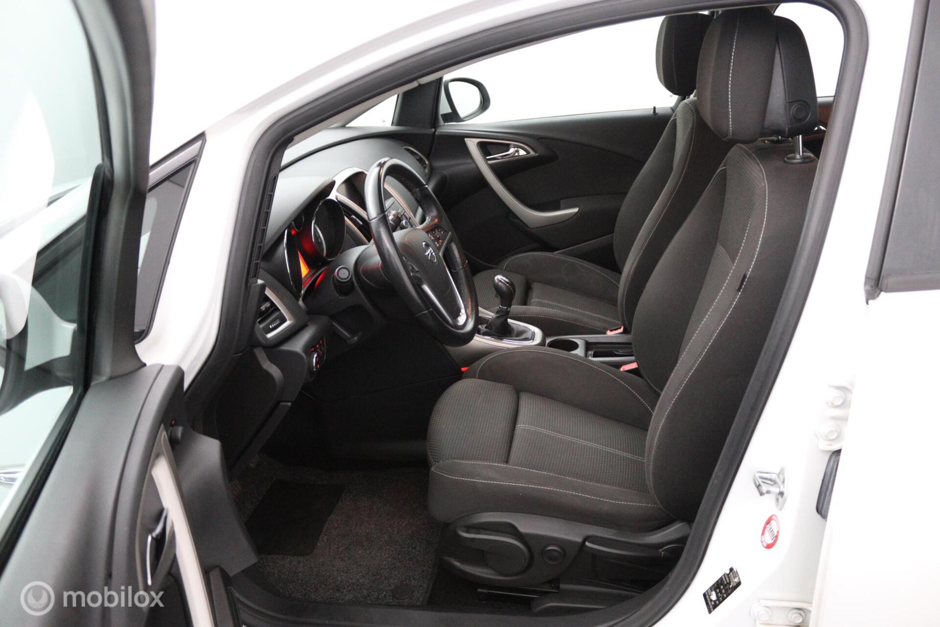 Foto van Opel Astra Sports Tourer