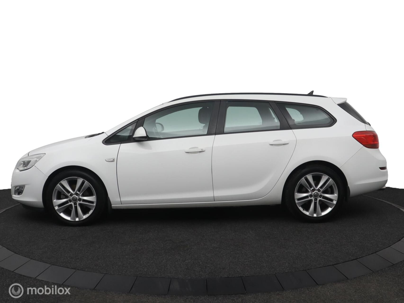 Foto van Opel Astra Sports Tourer
