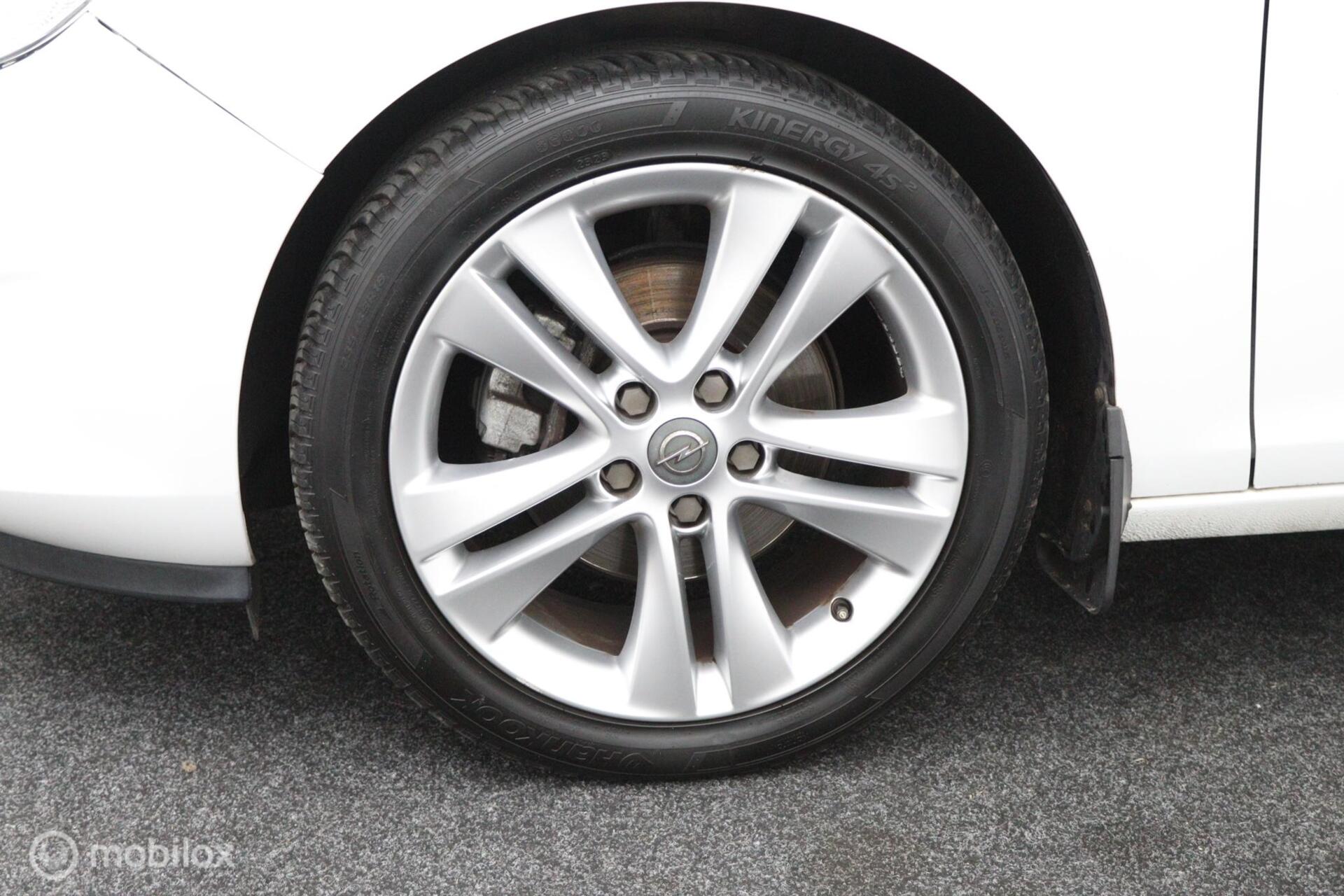 Foto van Opel Astra Sports Tourer