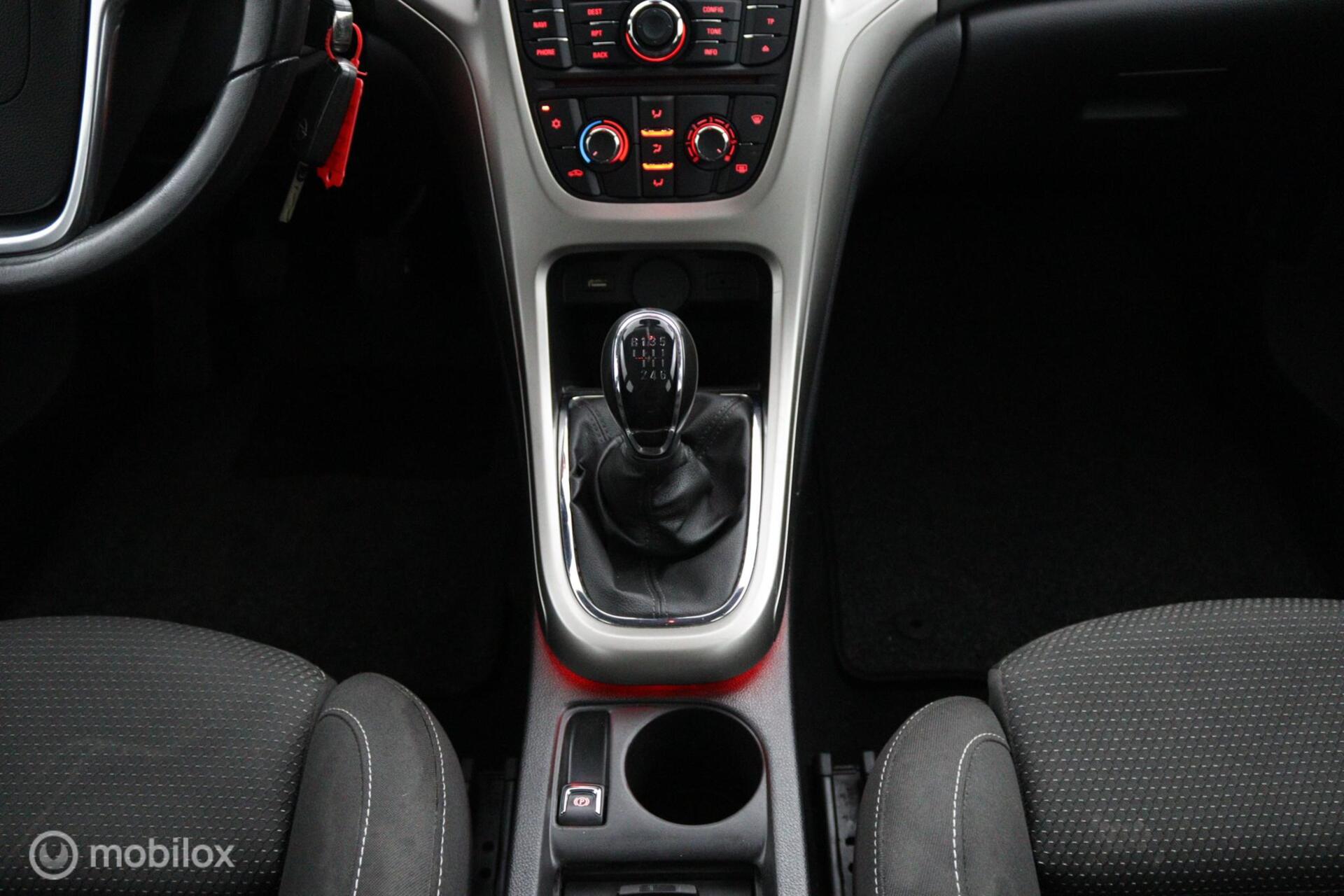 Foto van Opel Astra Sports Tourer