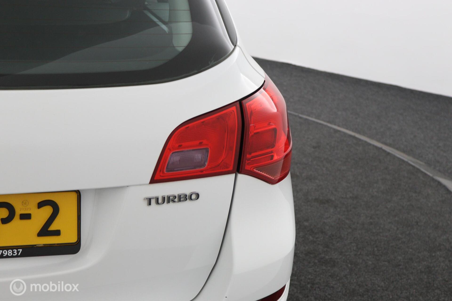 Foto van Opel Astra Sports Tourer