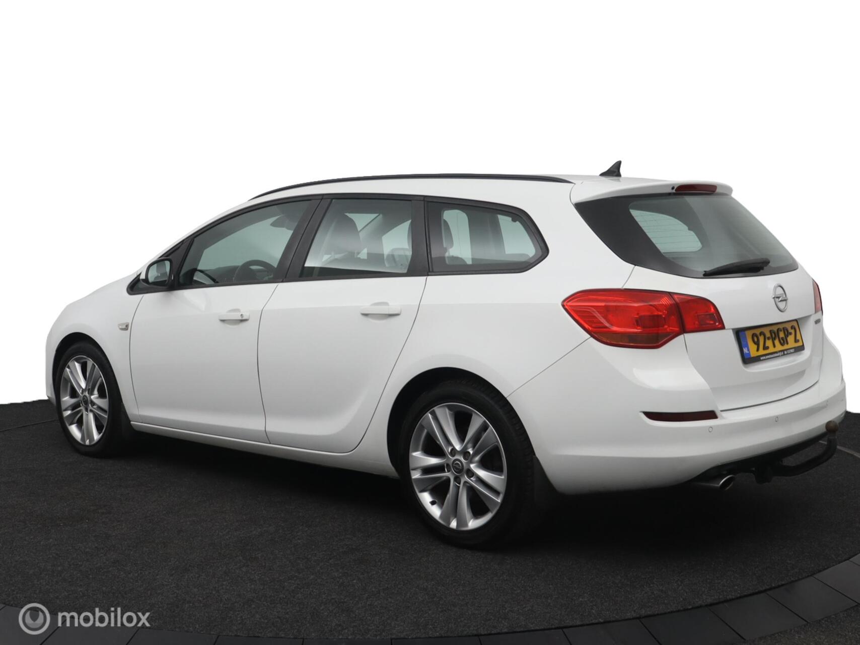 Foto van Opel Astra Sports Tourer