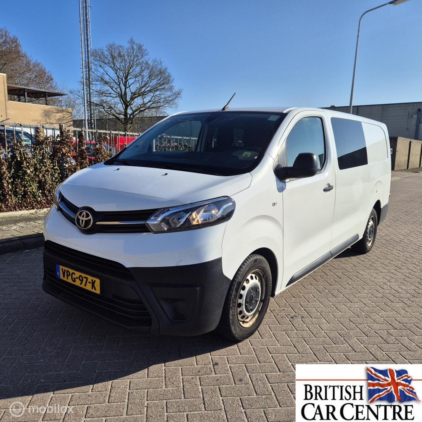Toyota Proace 2.0 Dubbele cabine 6 persoons 2022 - voorkant