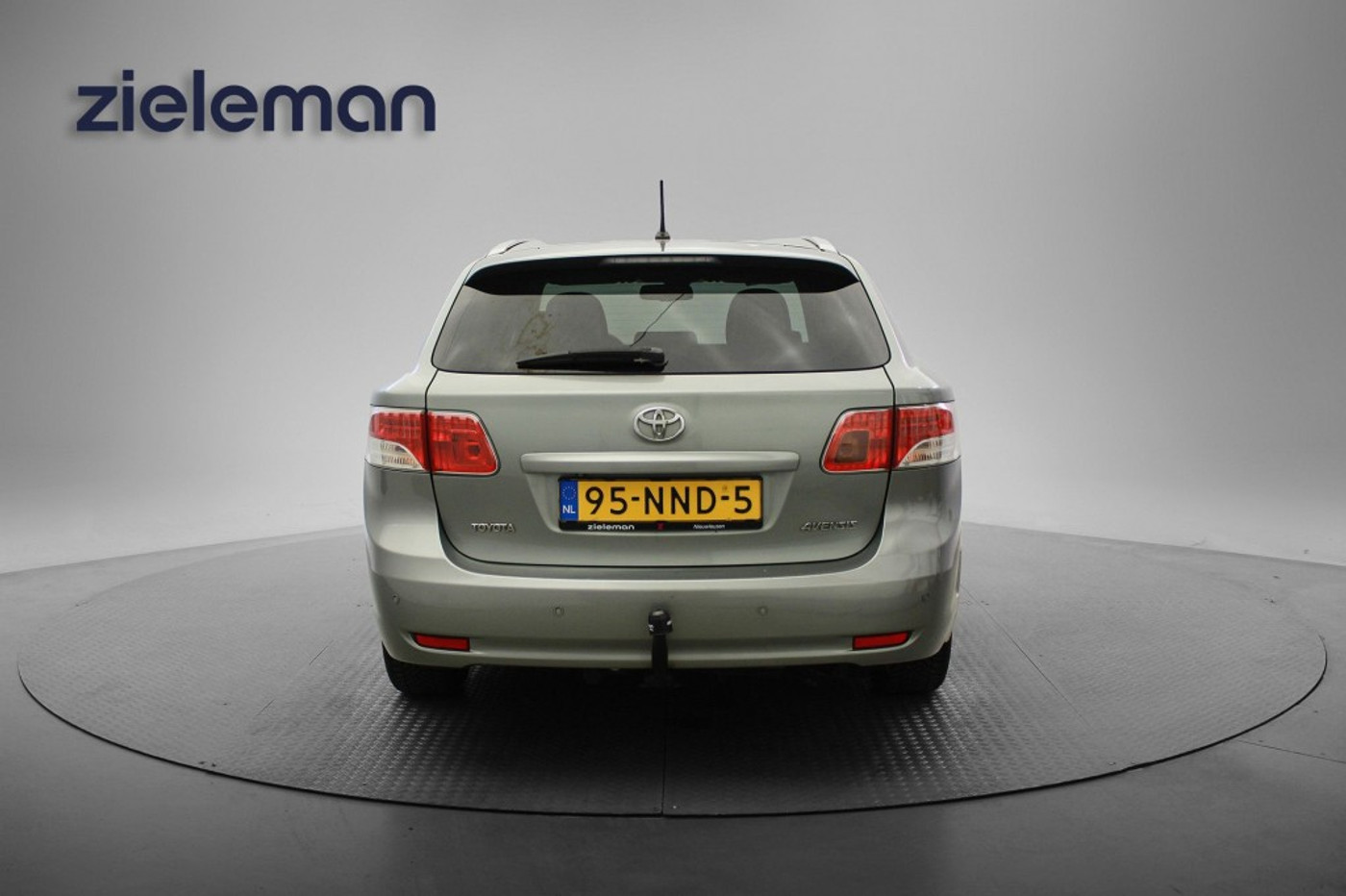 Foto van Toyota Toyota Avensis
