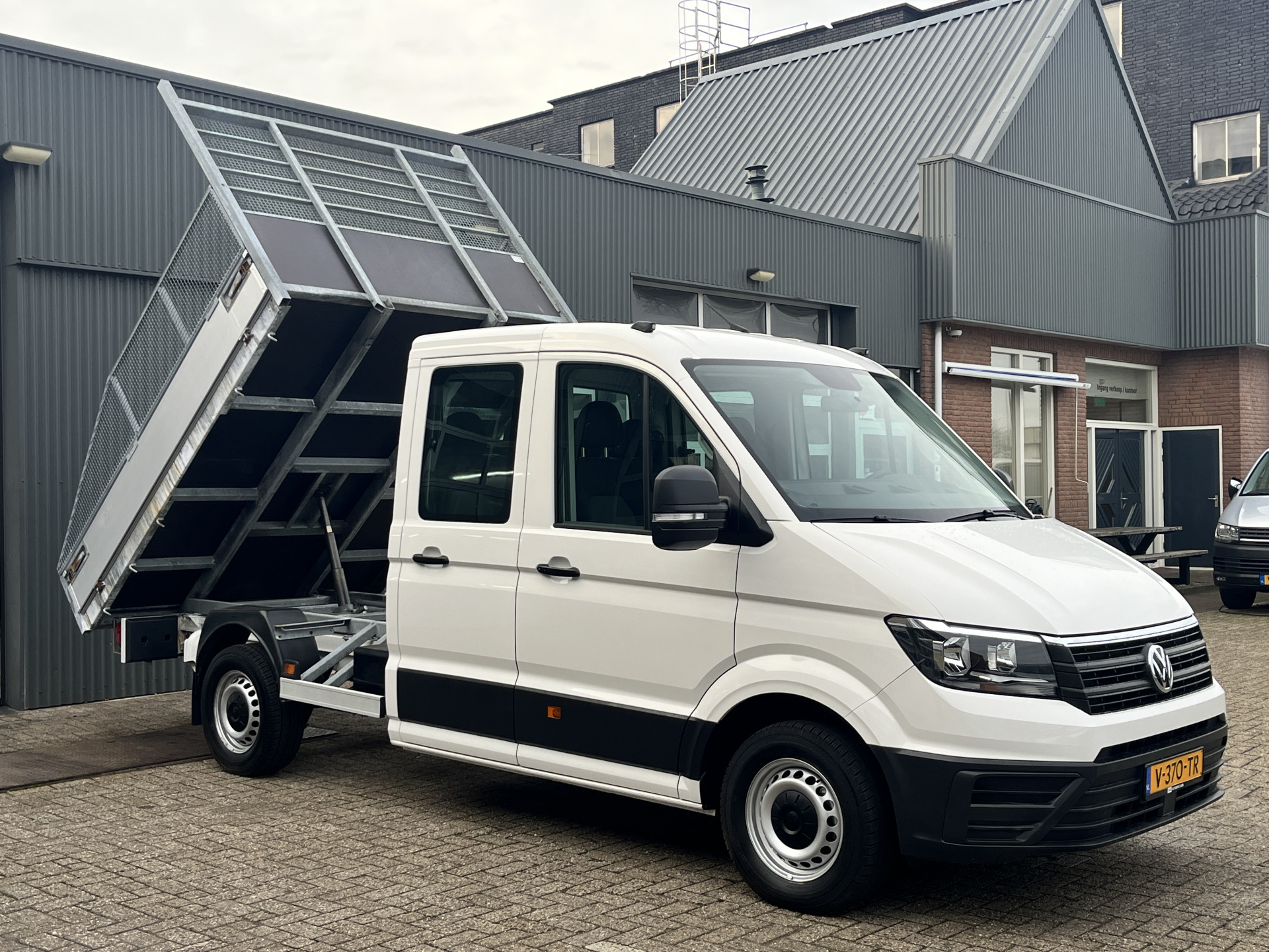 Volkswagen Crafter 35 2.0 TDI L3 DC Tr 2018 - voorkant
