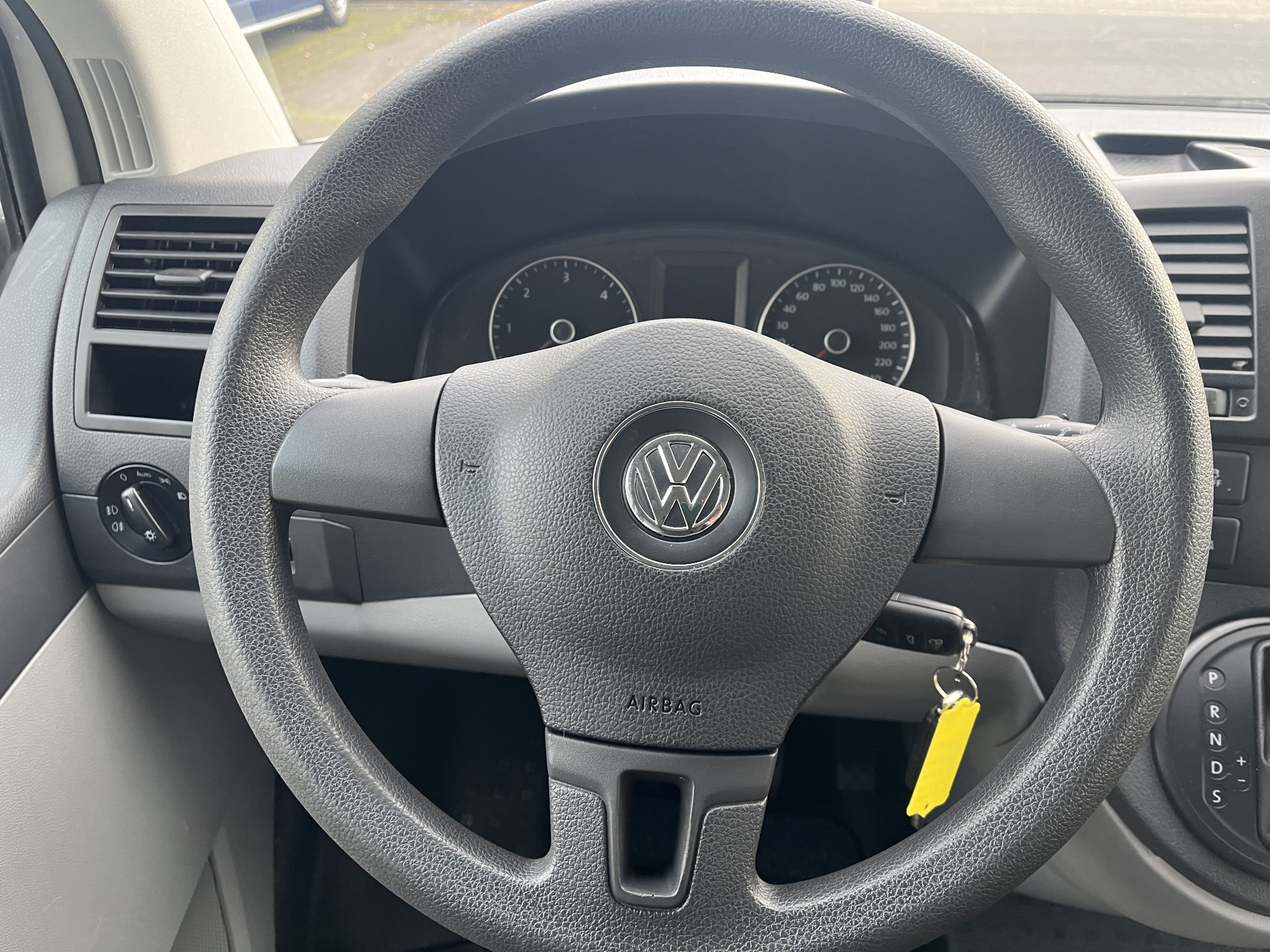 Foto van Volkswagen Transporter Kombi
