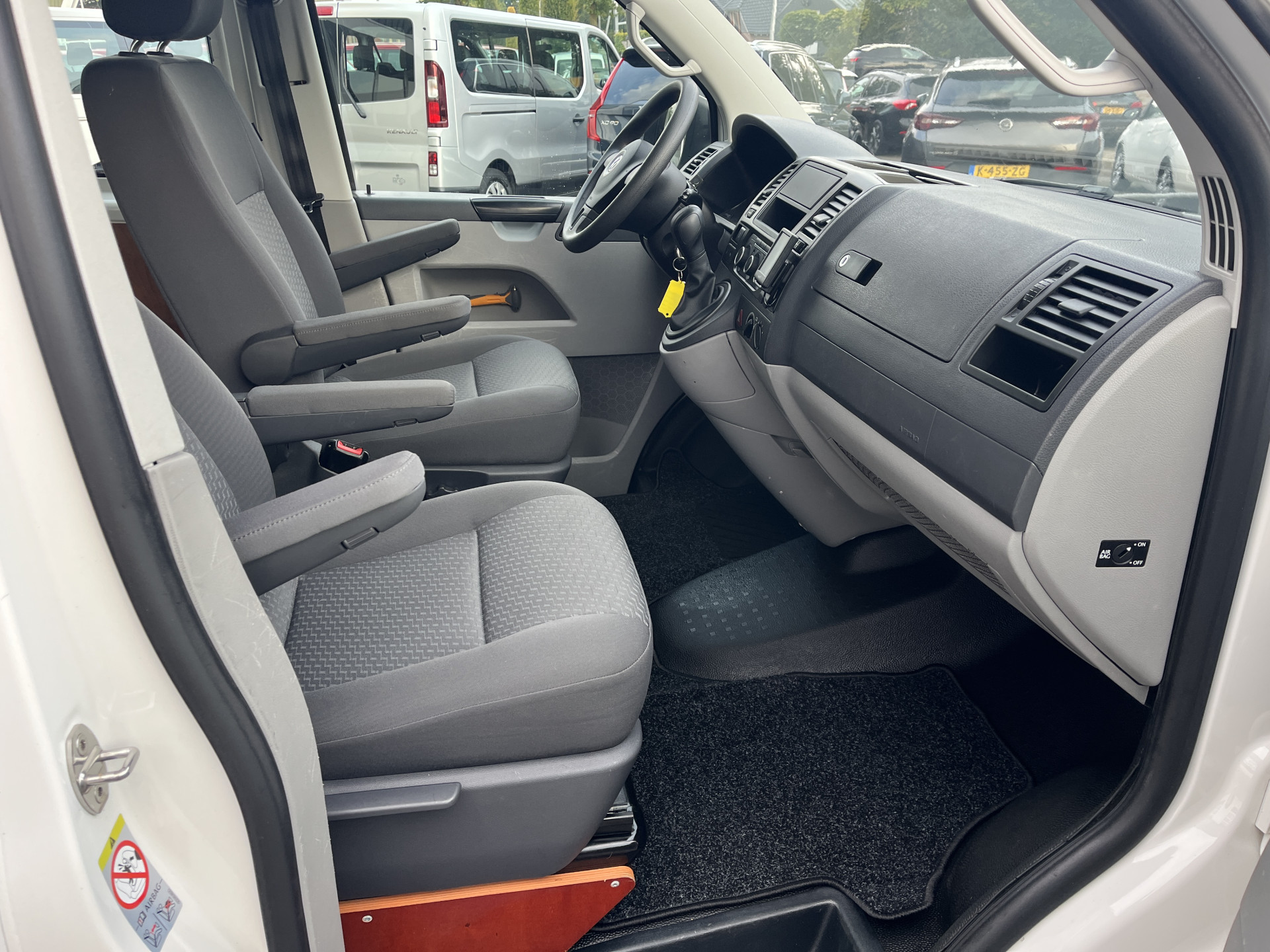 Foto van Volkswagen Transporter Kombi
