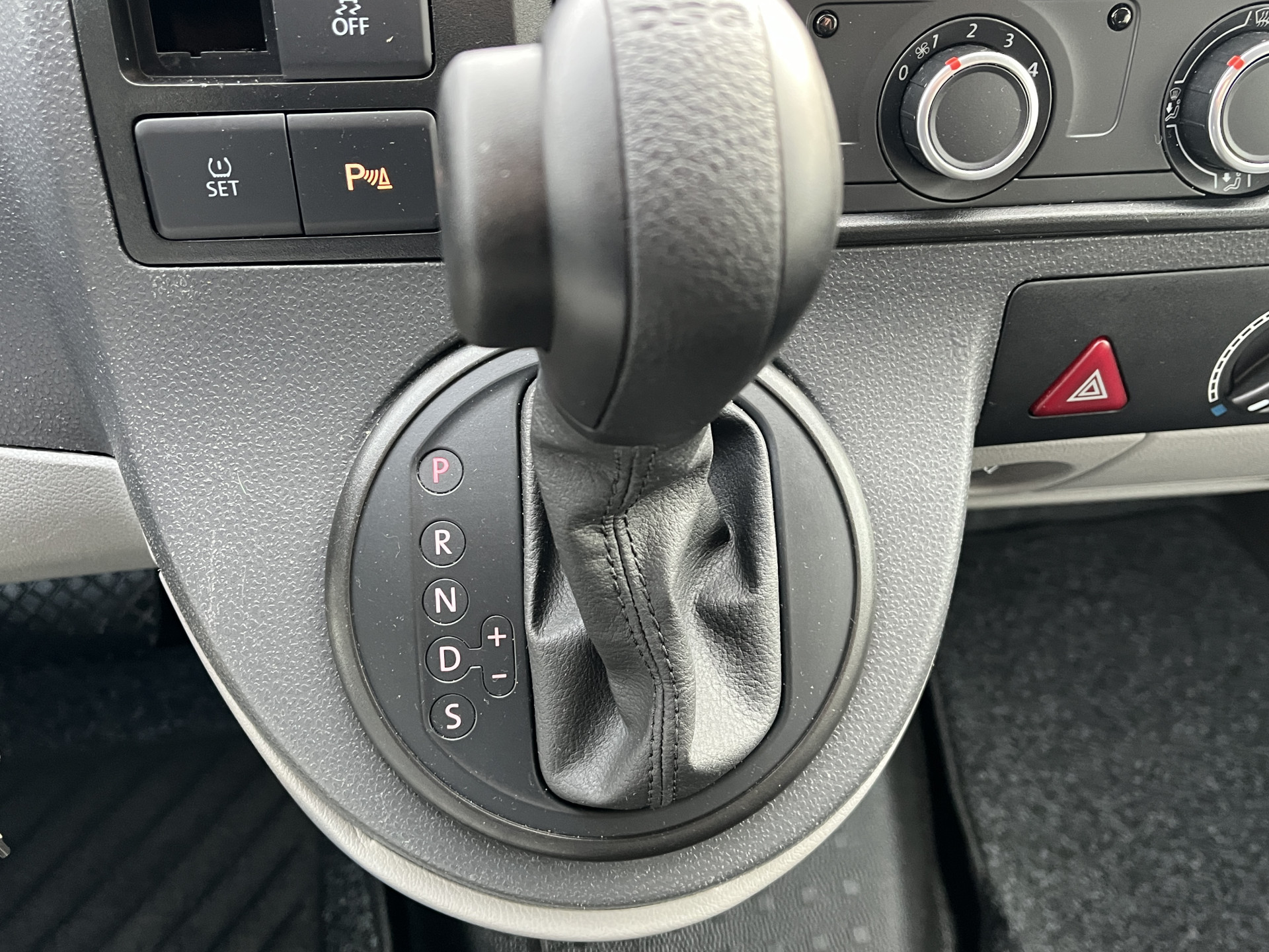 Foto van Volkswagen Transporter Kombi