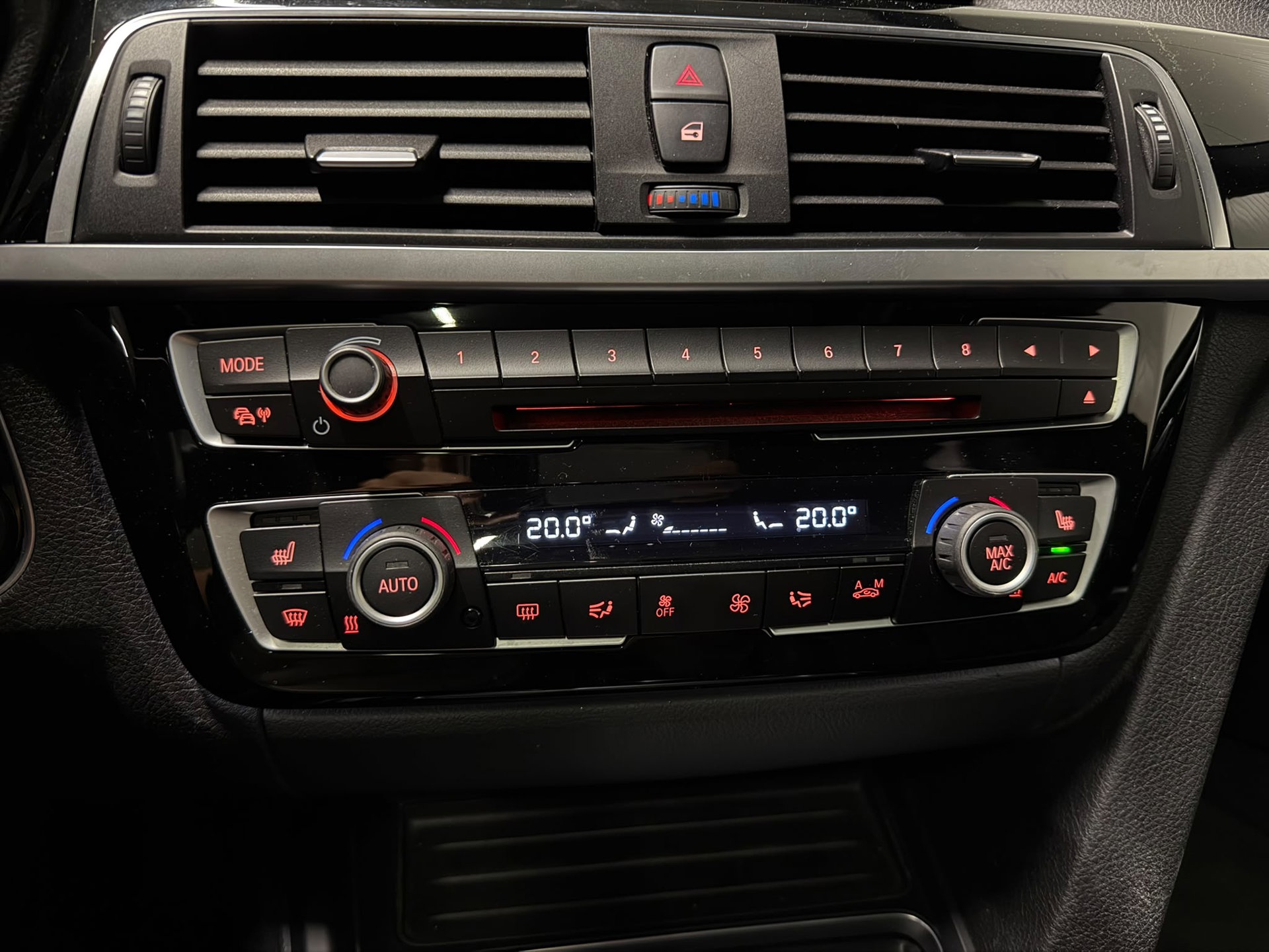 Foto van BMW 320i