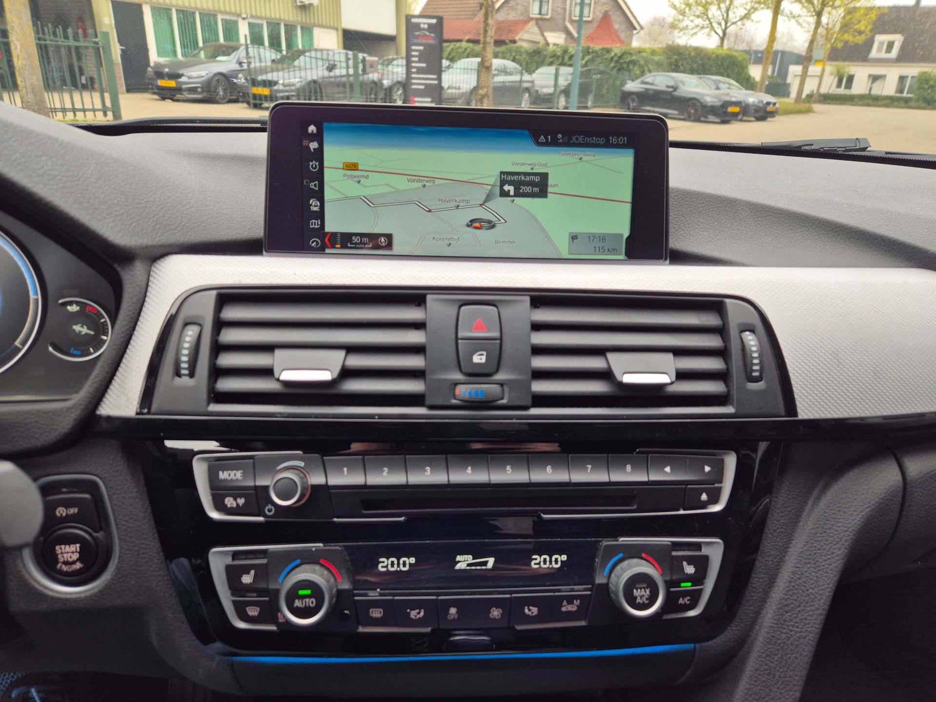Foto van BMW 320i