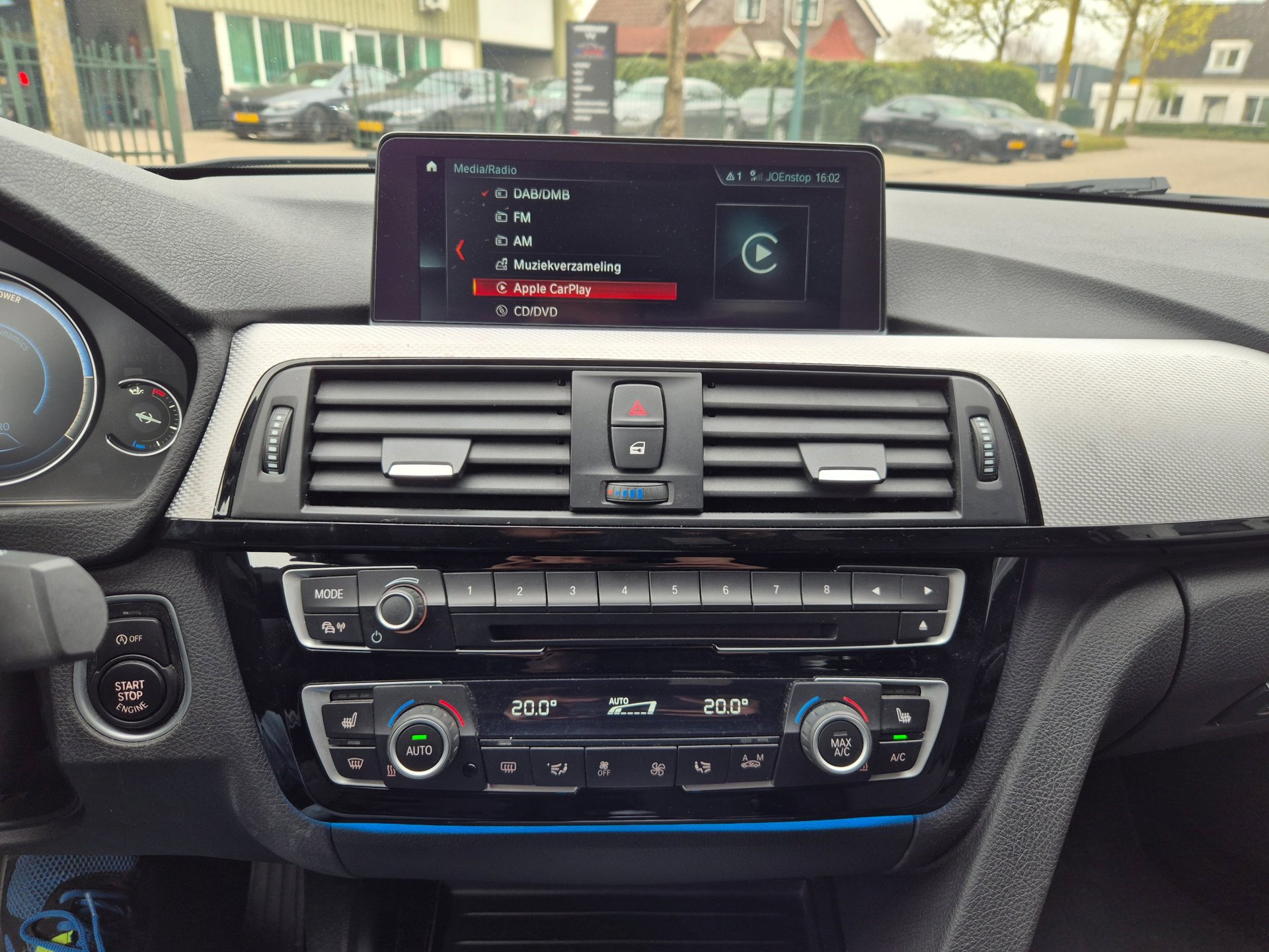 Foto van BMW 320i