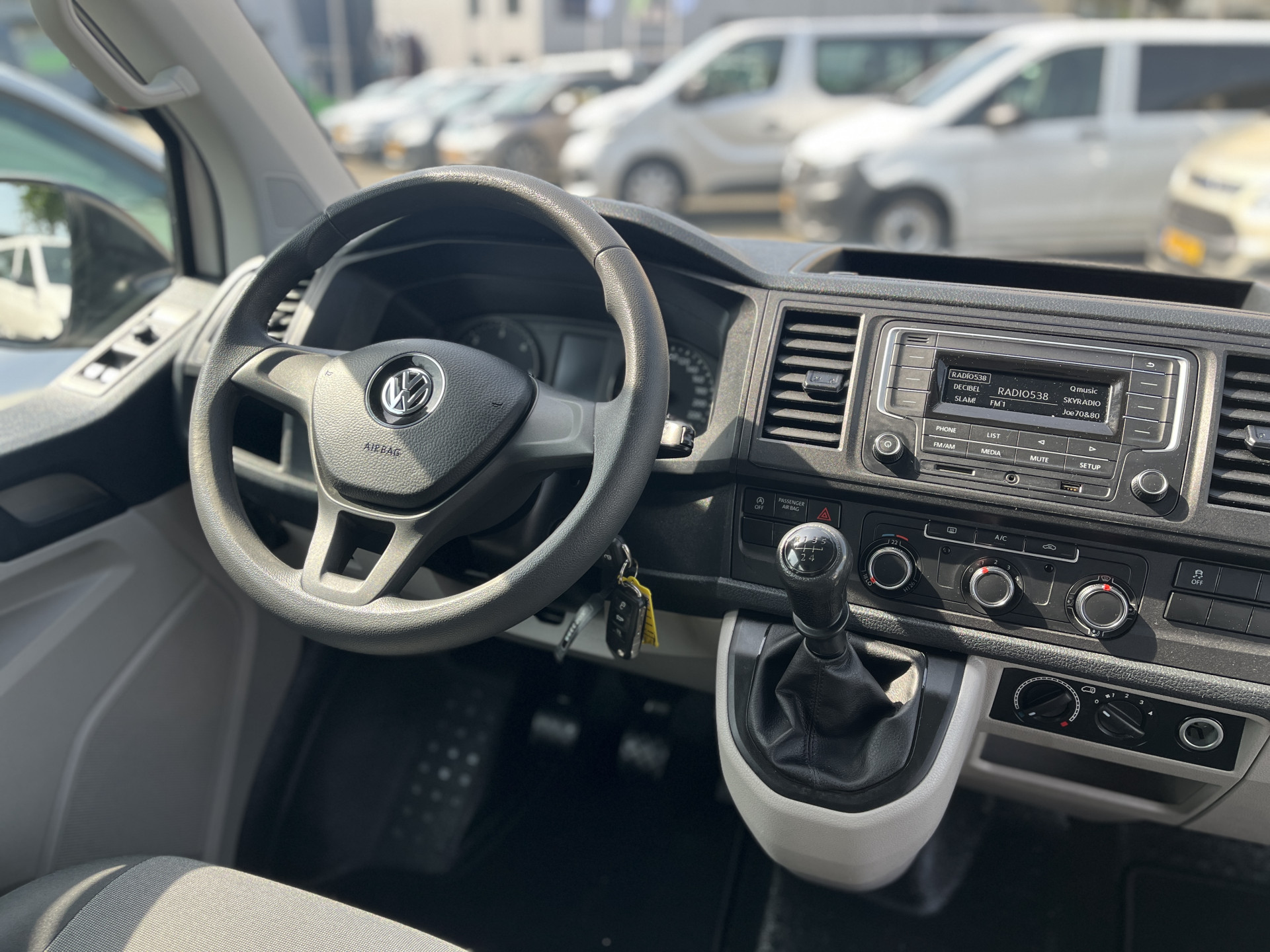 Foto van Volkswagen Transporter Kombi
