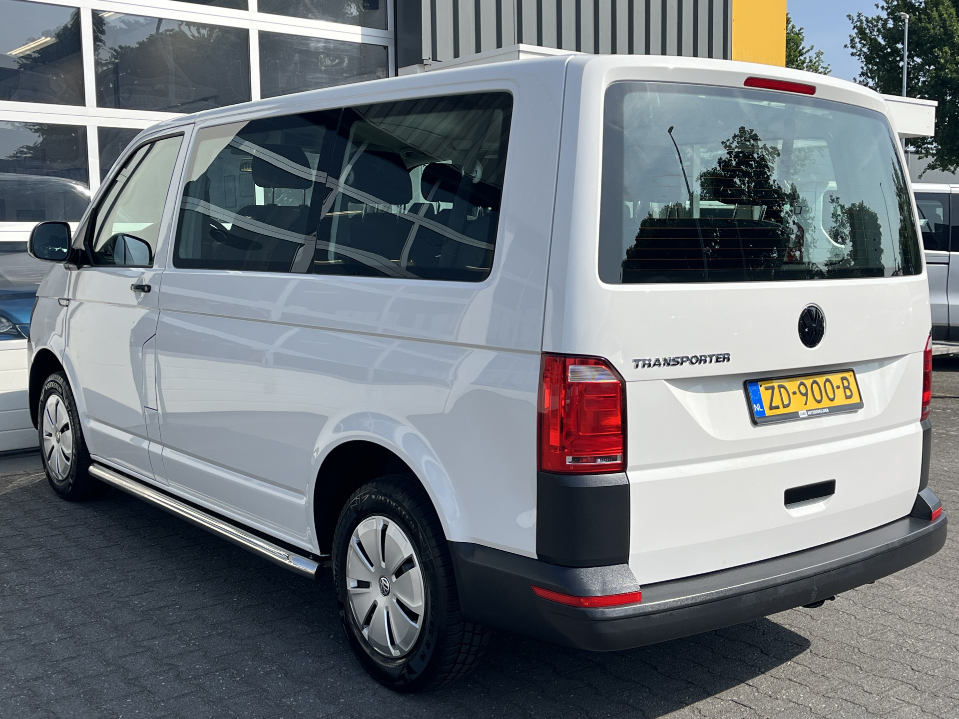 Foto van Volkswagen Transporter Kombi