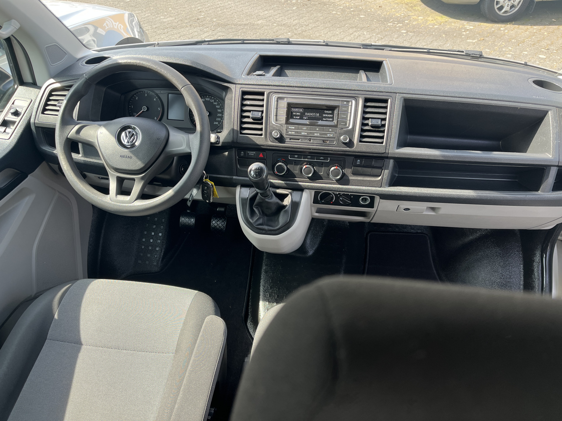 Foto van Volkswagen Transporter Kombi