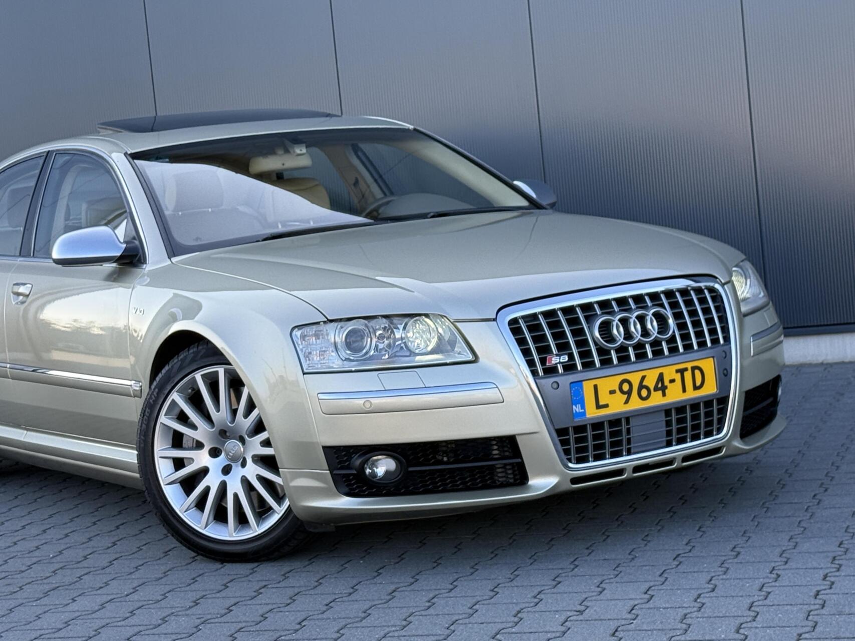 Foto van Audi A8
