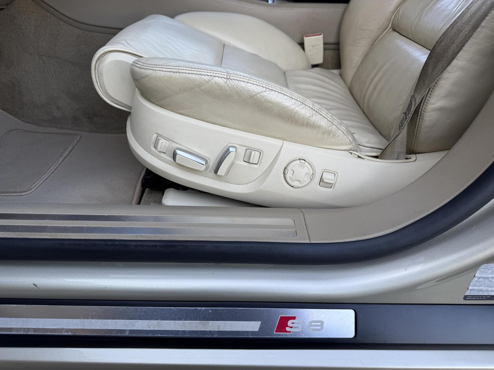 Foto van Audi A8