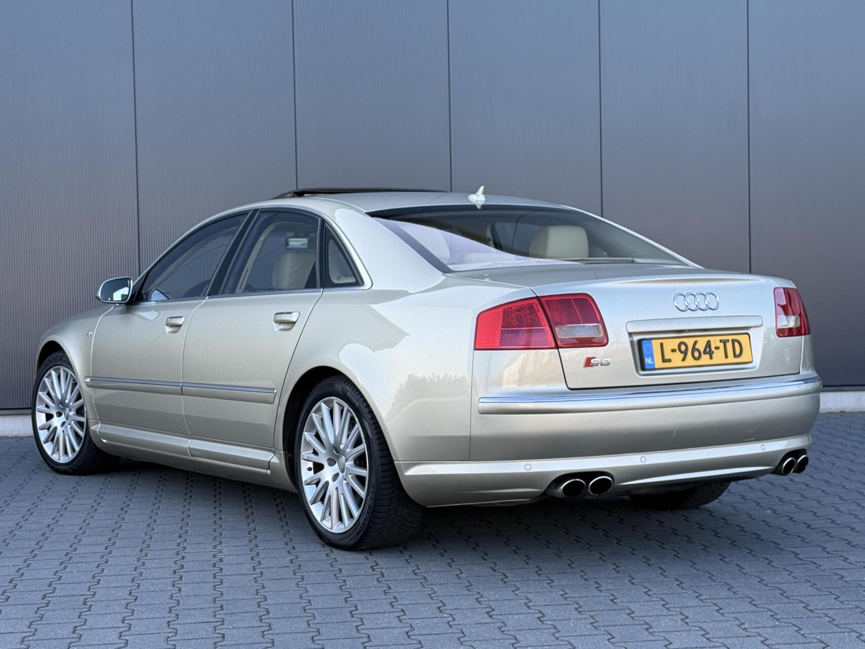 Foto van Audi A8