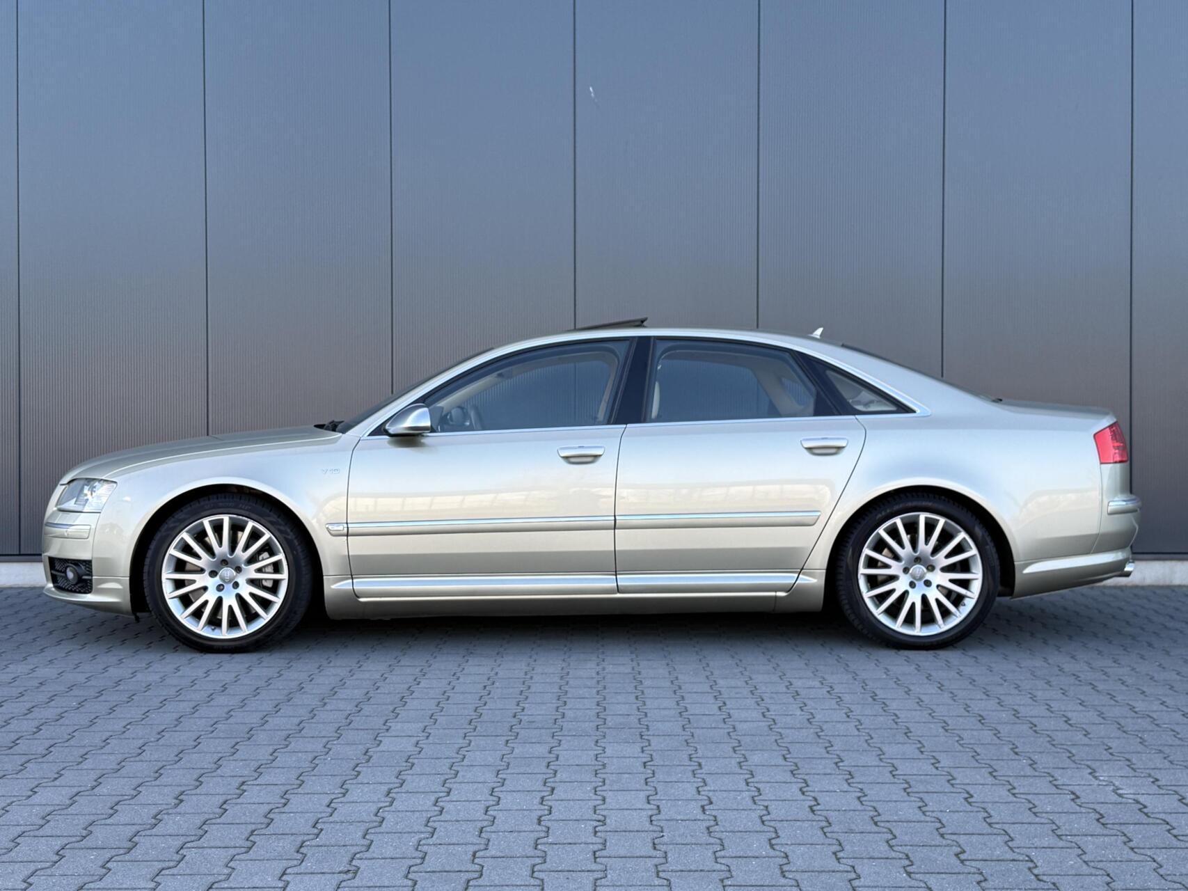 Foto van Audi A8