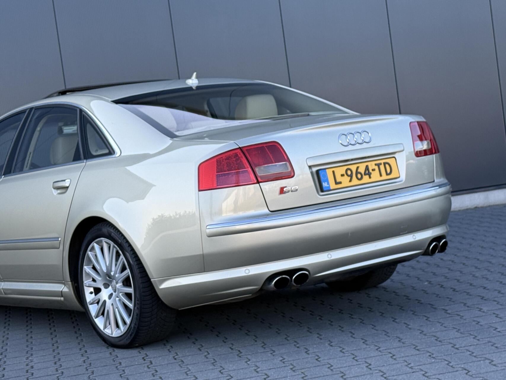 Foto van Audi A8