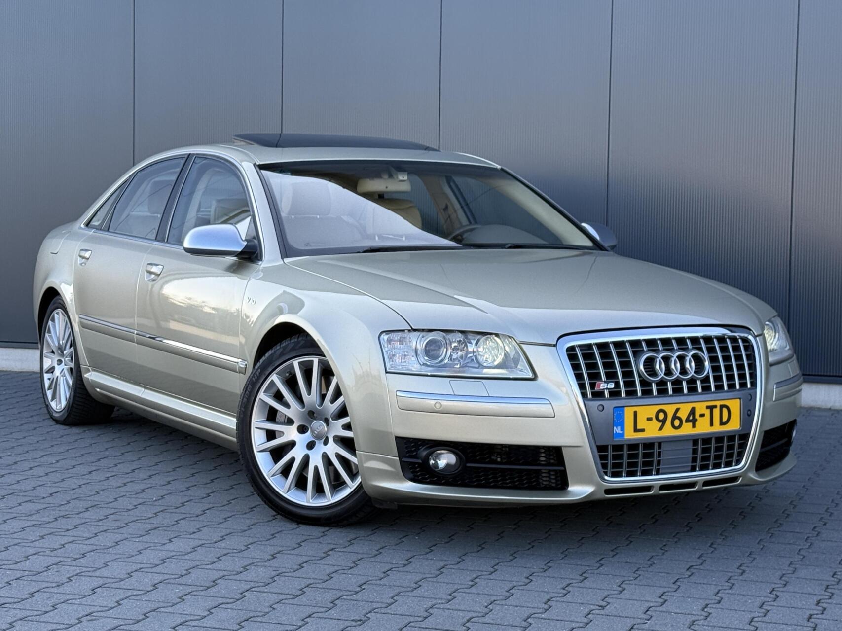 Foto van Audi A8