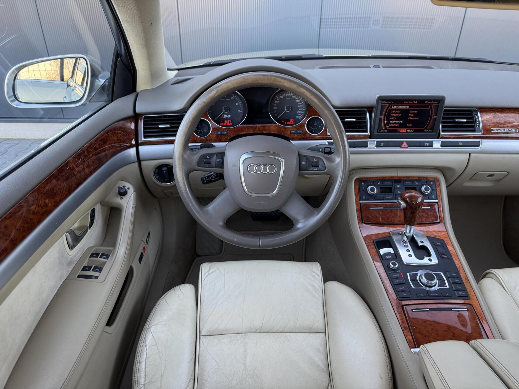 Foto van Audi A8