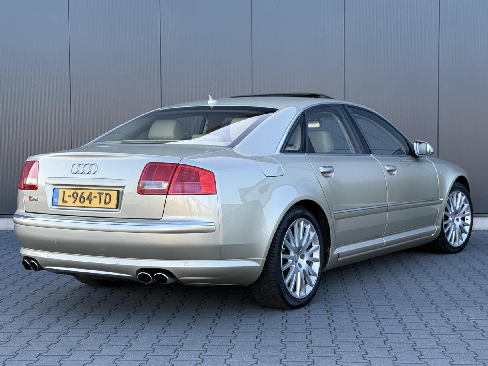 Foto van Audi A8