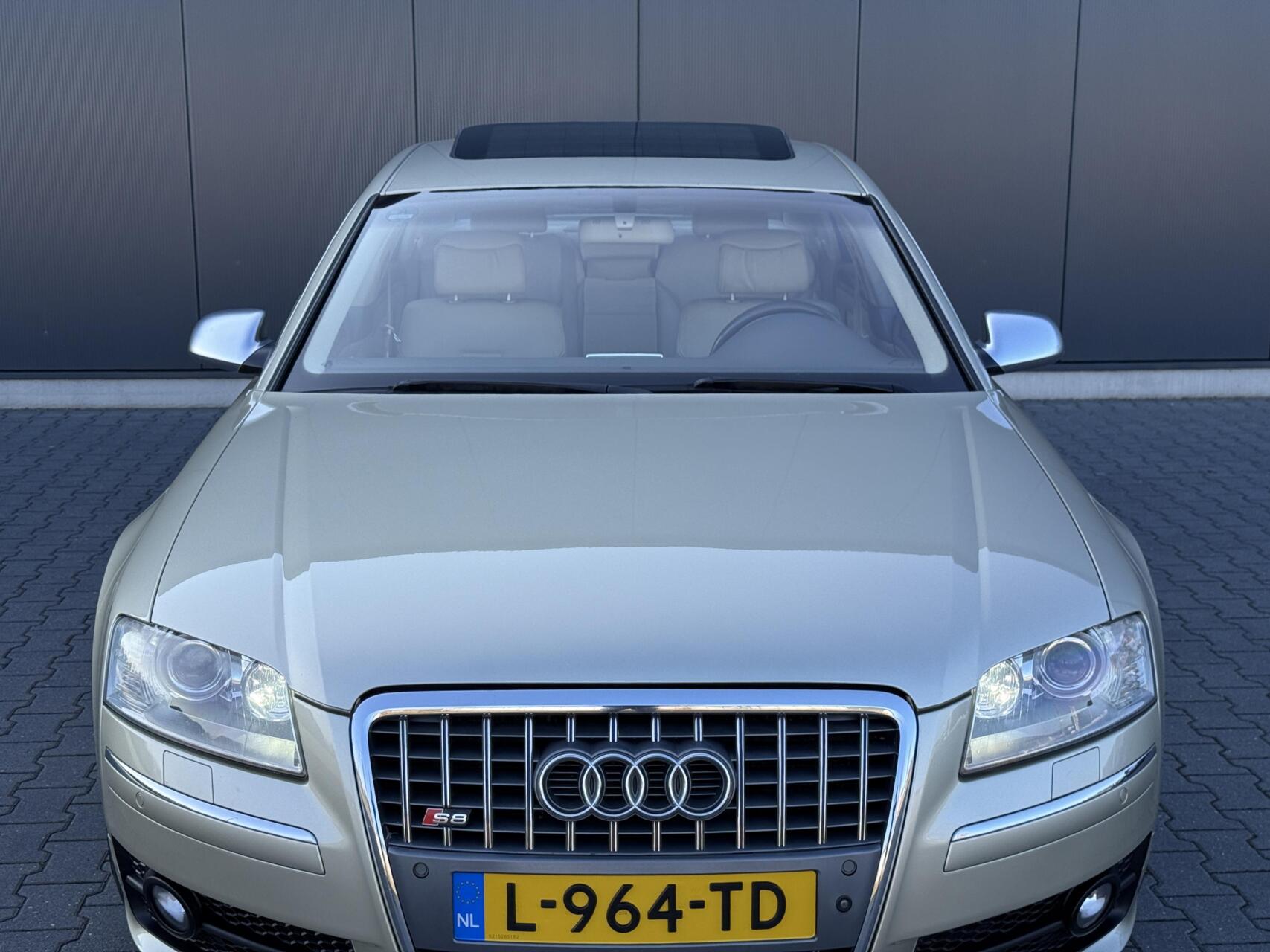 Foto van Audi A8