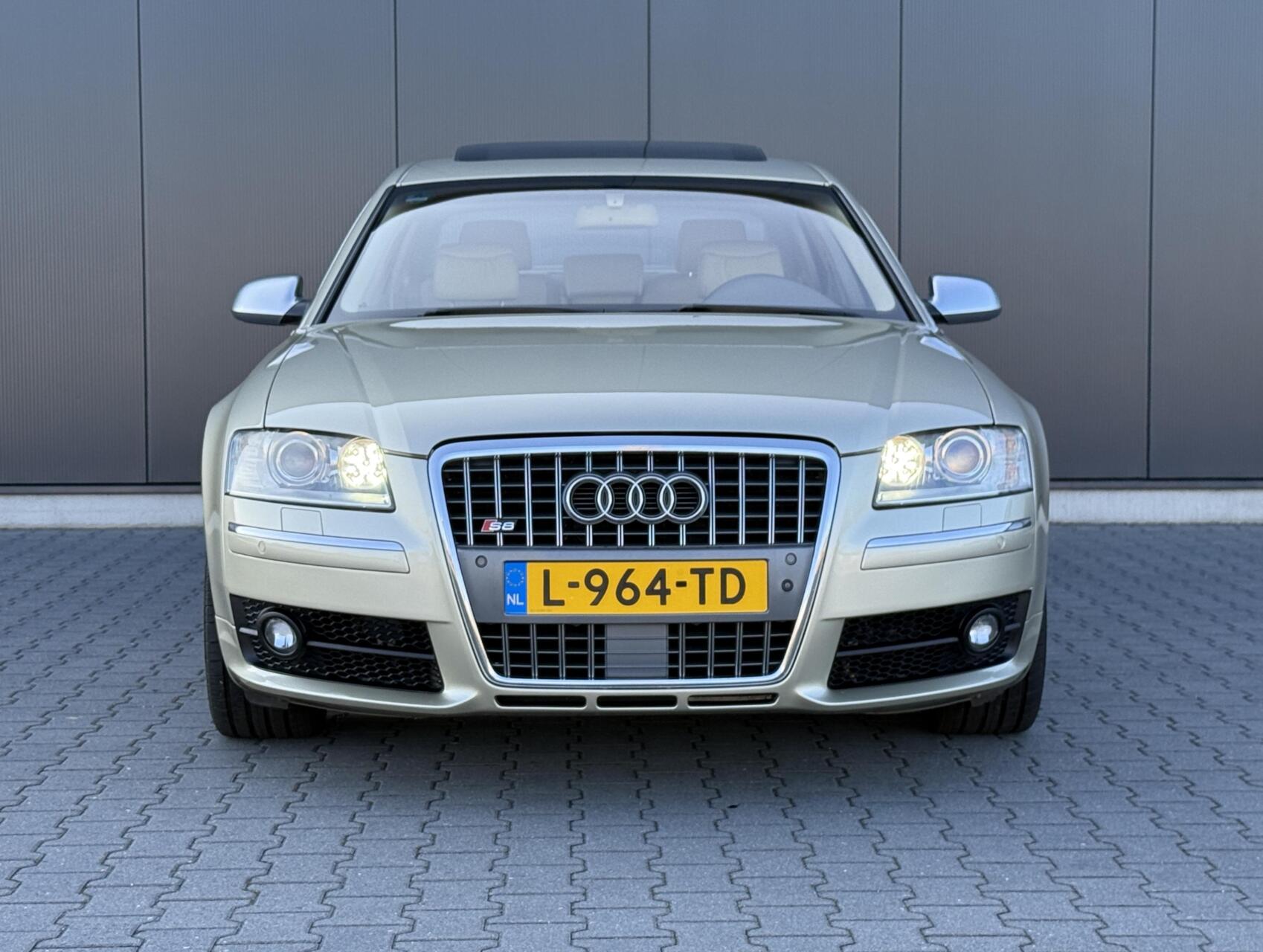 Foto van Audi A8