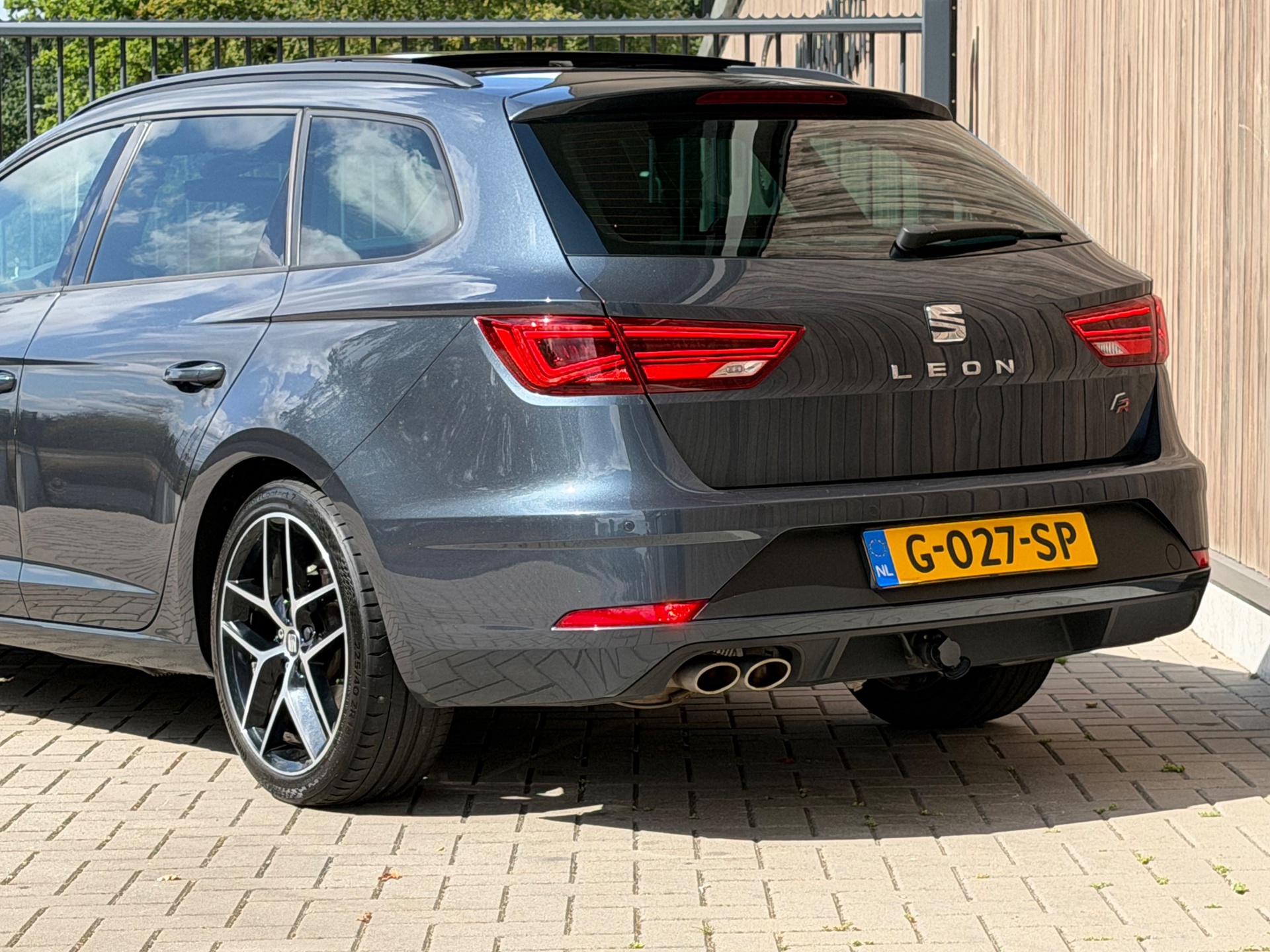 Foto van Seat Leon Sportourer ST