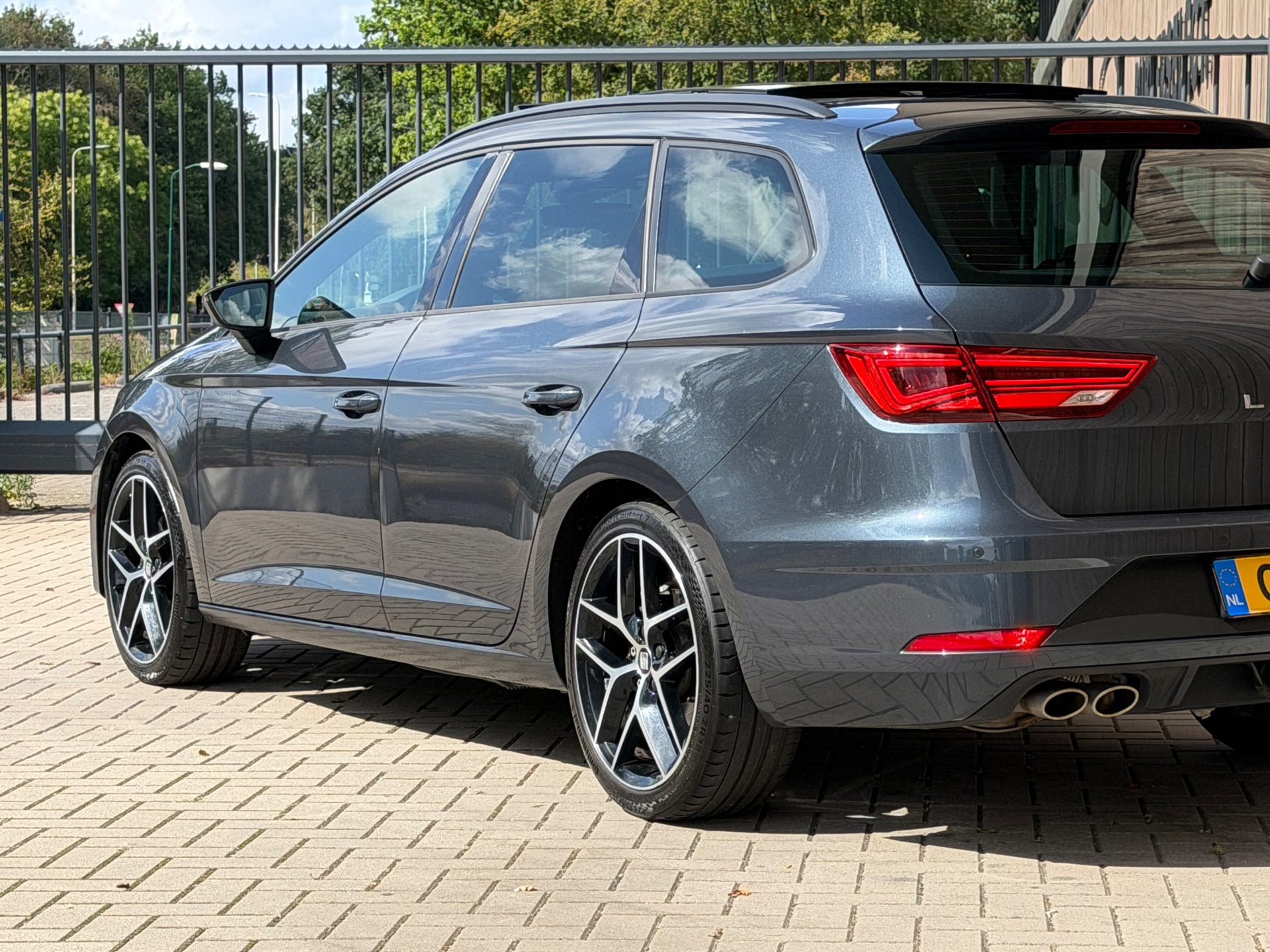 Foto van Seat Leon Sportourer ST